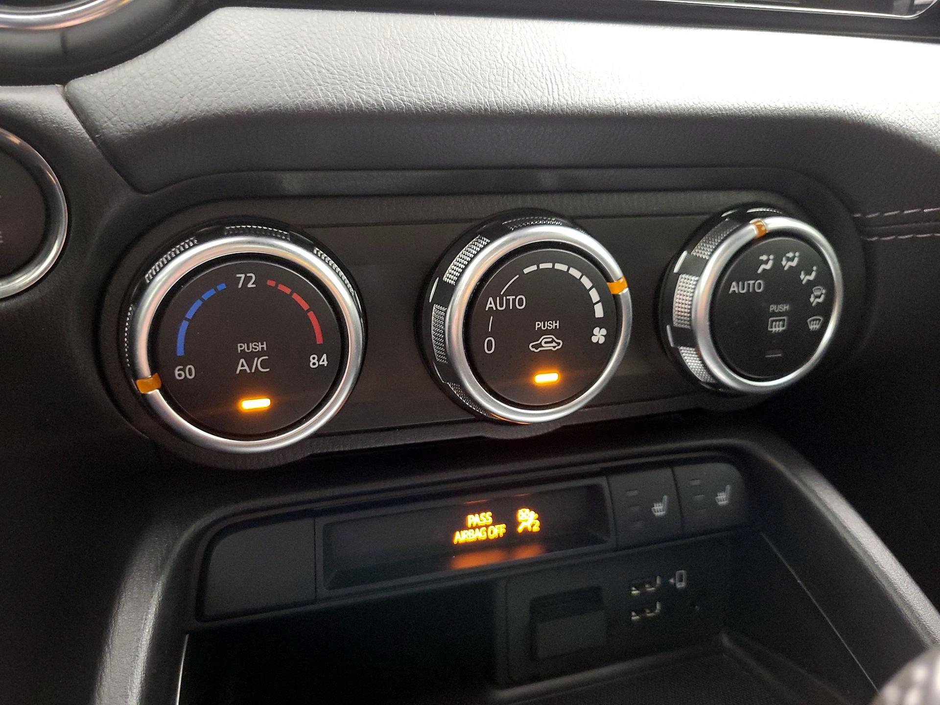 Thumbnail: 2023 Mazda MX-5 Miata - 17