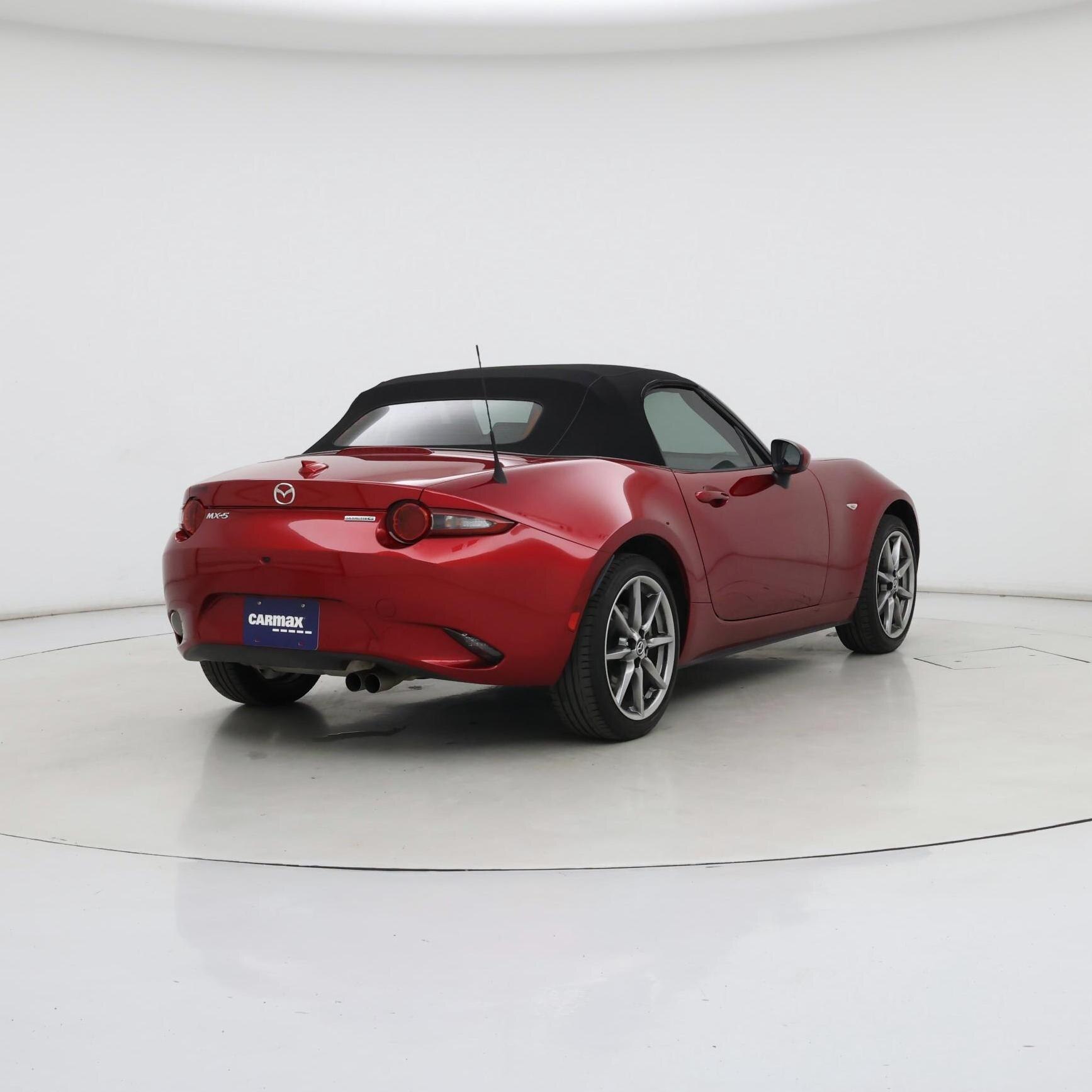 Thumbnail: 2023 Mazda MX-5 Miata - 8