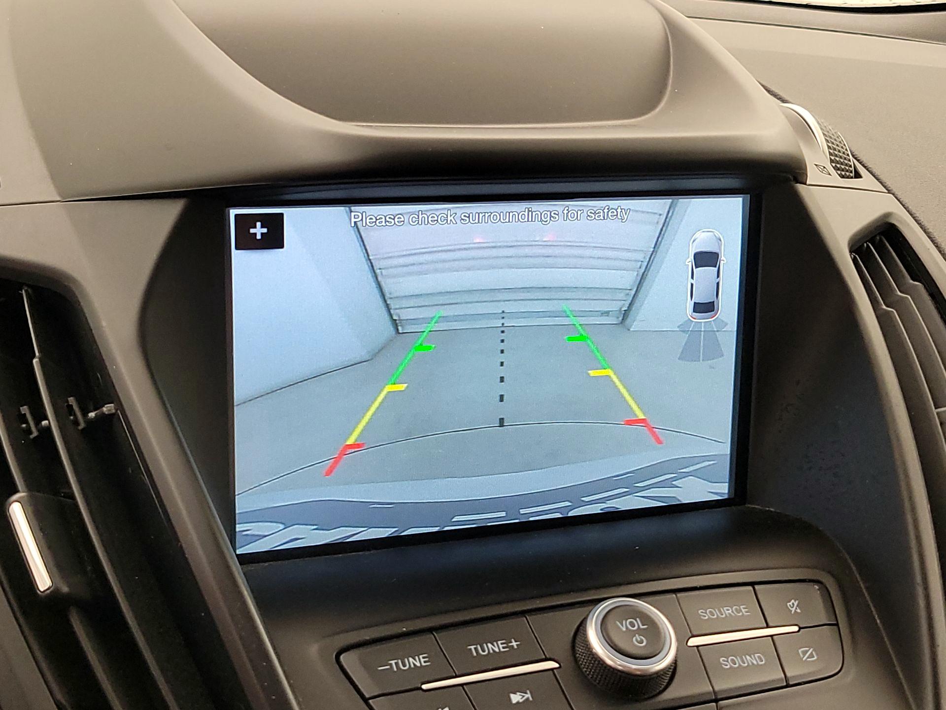 Thumbnail: 2019 Ford Escape - 14