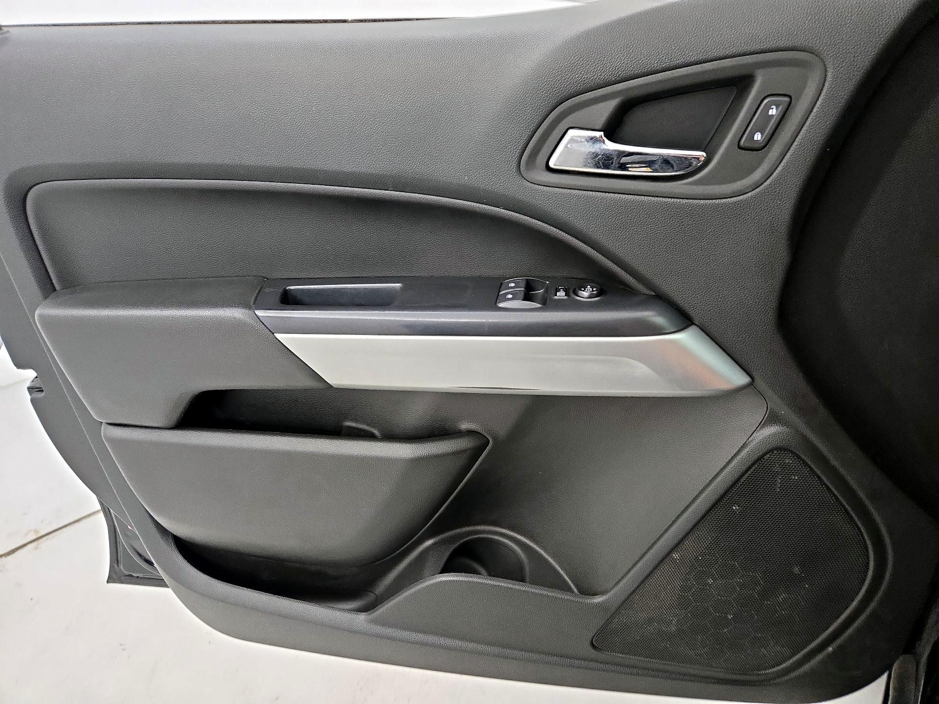 Thumbnail: 2022 Chevrolet Colorado - 12