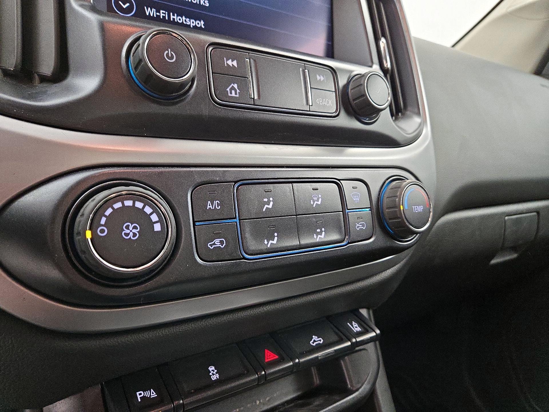 Thumbnail: 2022 Chevrolet Colorado - 16