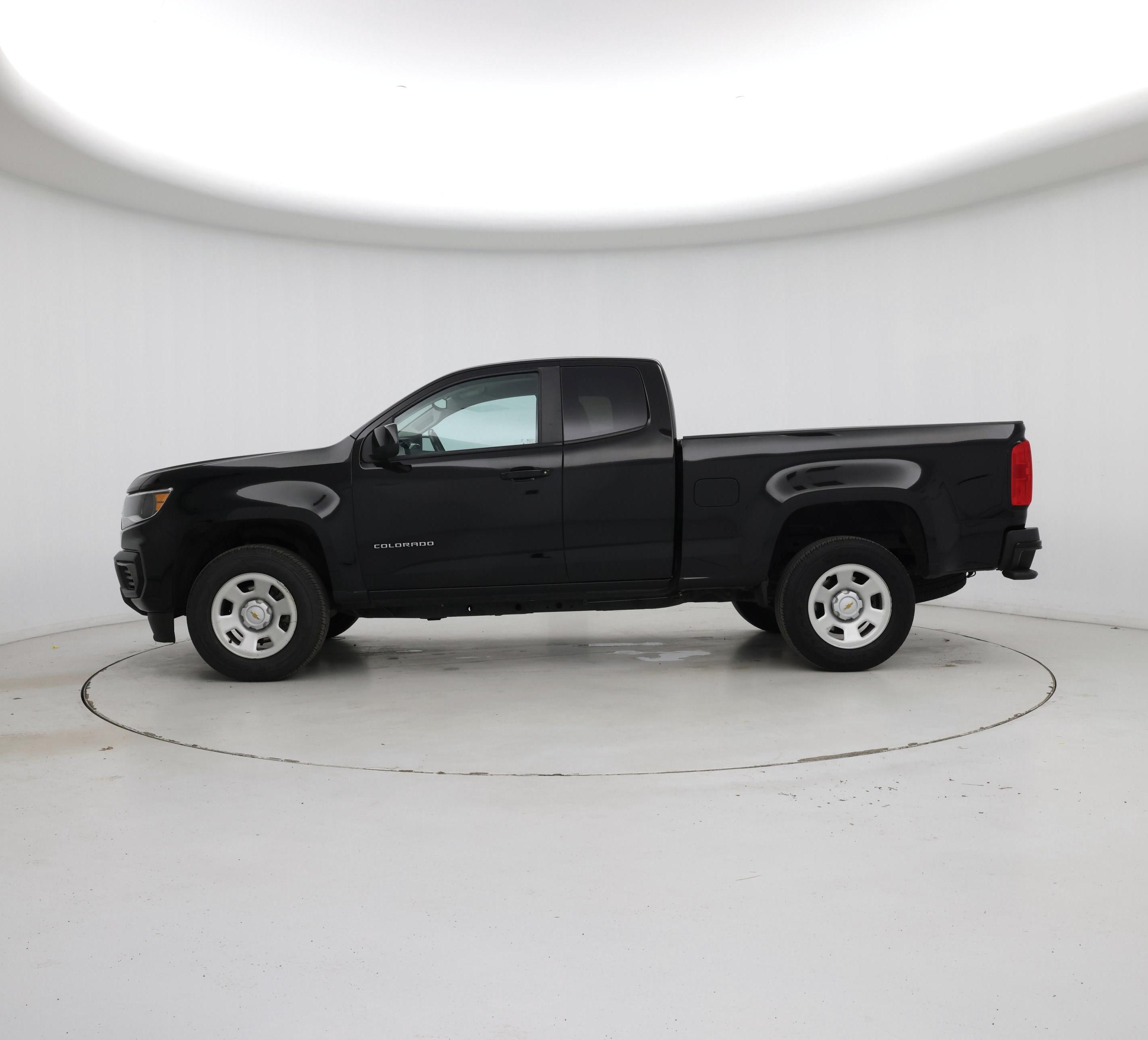 Thumbnail: 2022 Chevrolet Colorado - 3