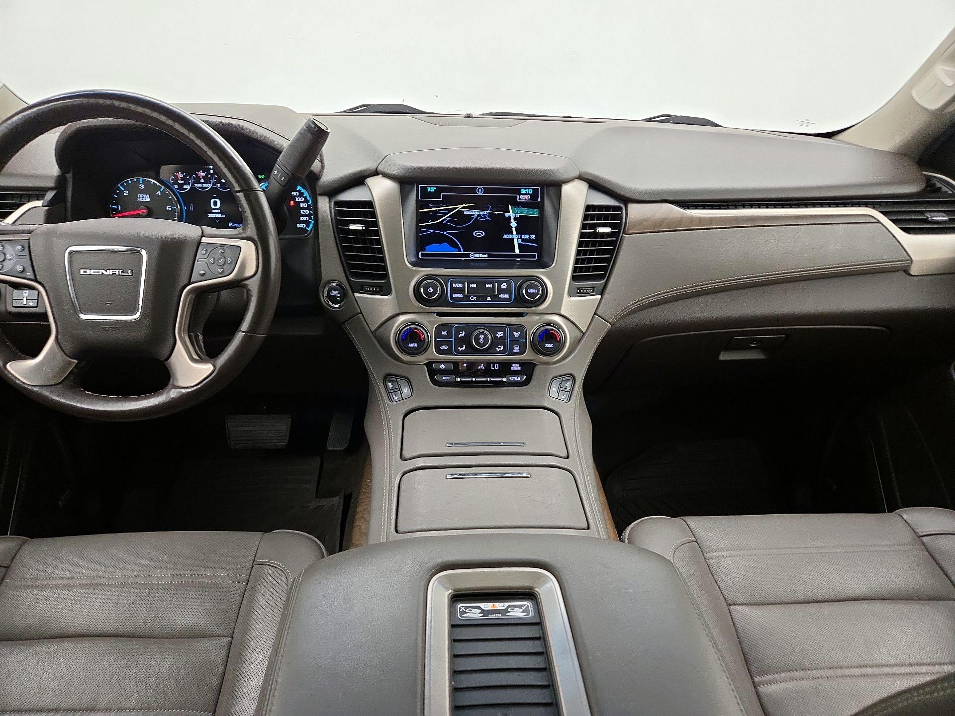 Thumbnail: 2018 GMC Yukon XL - 9