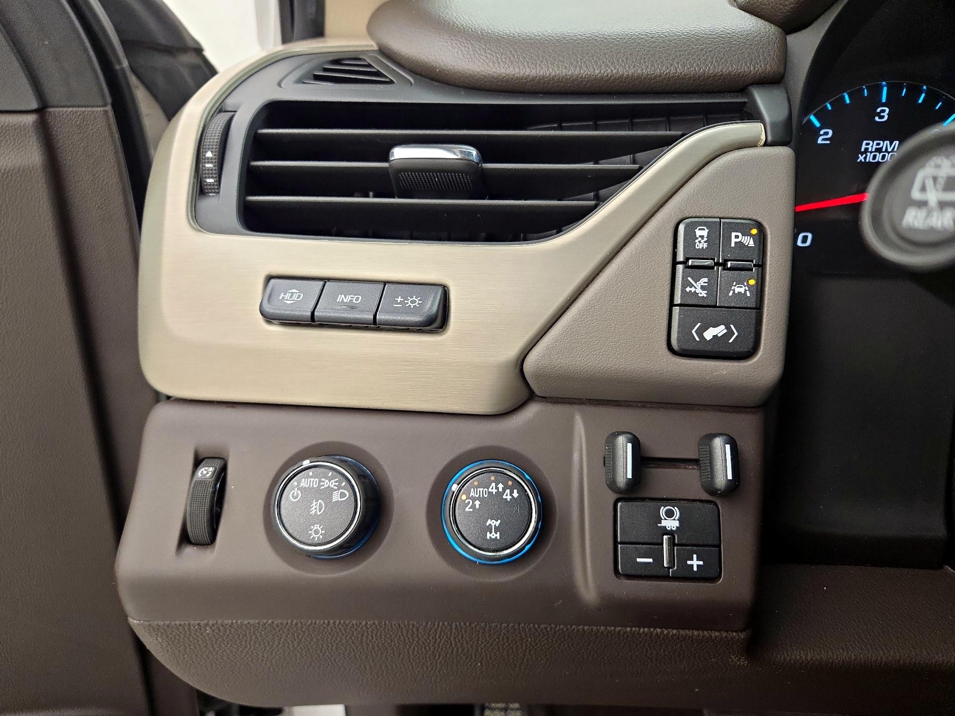 Thumbnail: 2018 GMC Yukon XL - 13