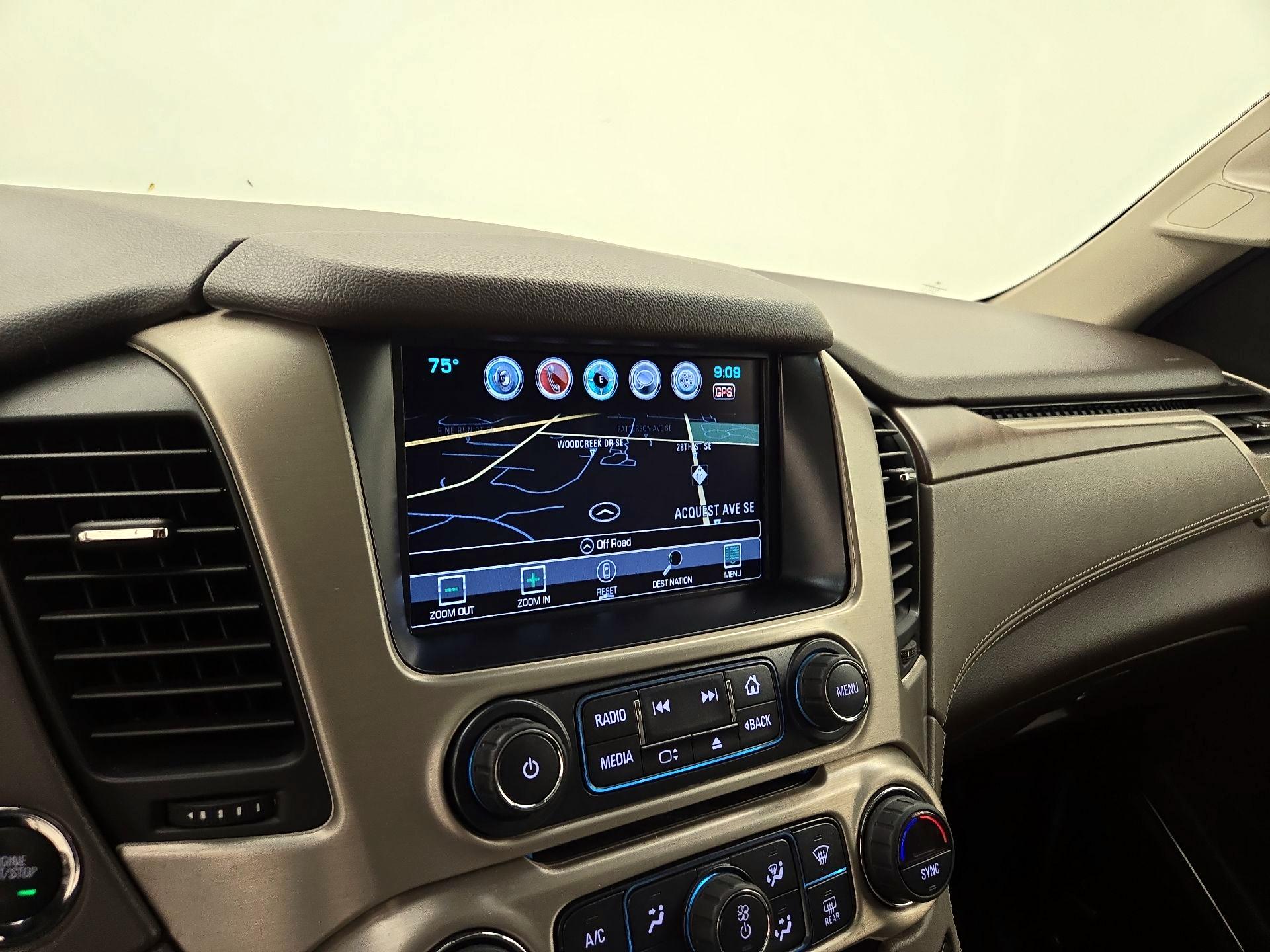 Thumbnail: 2018 GMC Yukon XL - 14