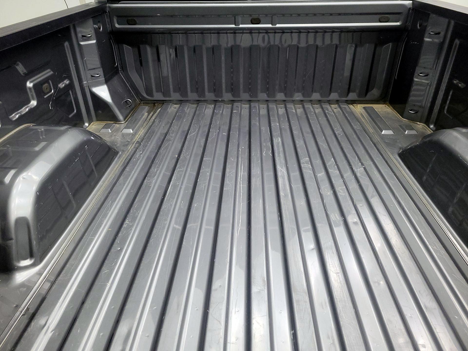 Thumbnail: 2020 Chevrolet Silverado 1500 - 20