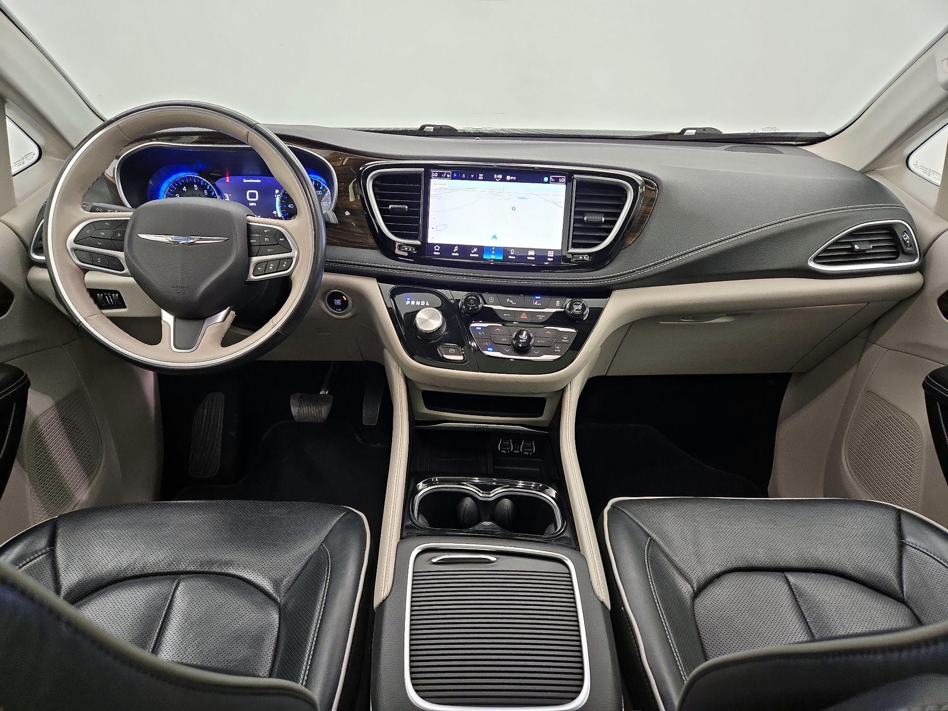 Thumbnail: 2021 Chrysler Pacifica - 9