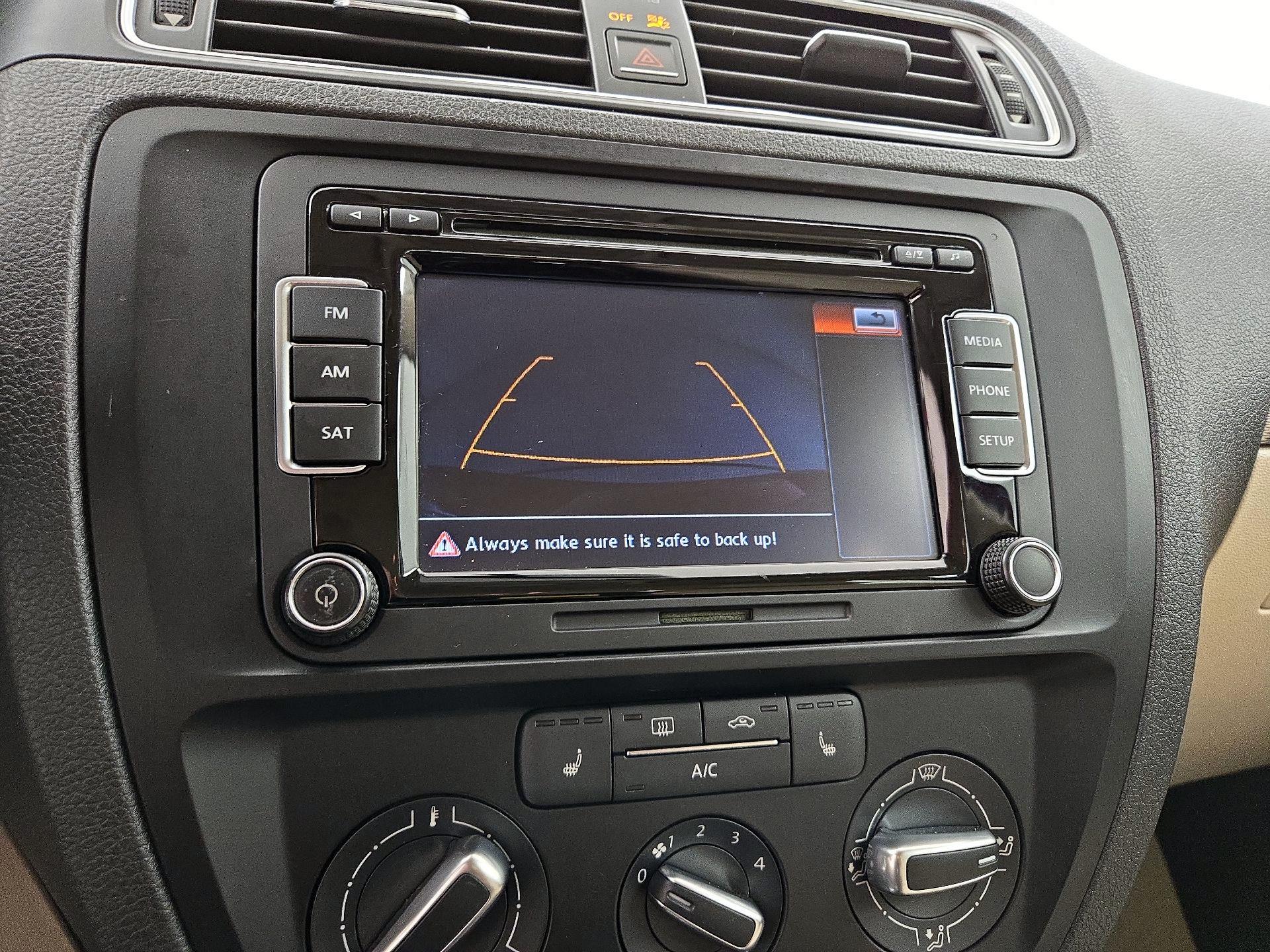 Thumbnail: 2015 Volkswagen Jetta - 14