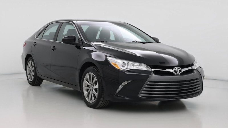 2016 Toyota Camry XLE Hero Image