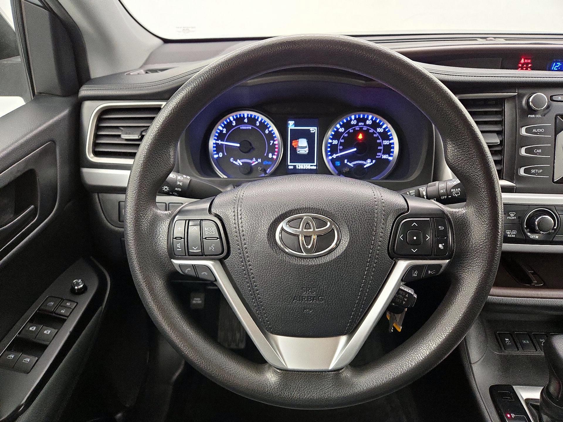 Thumbnail: 2019 Toyota Highlander - 10