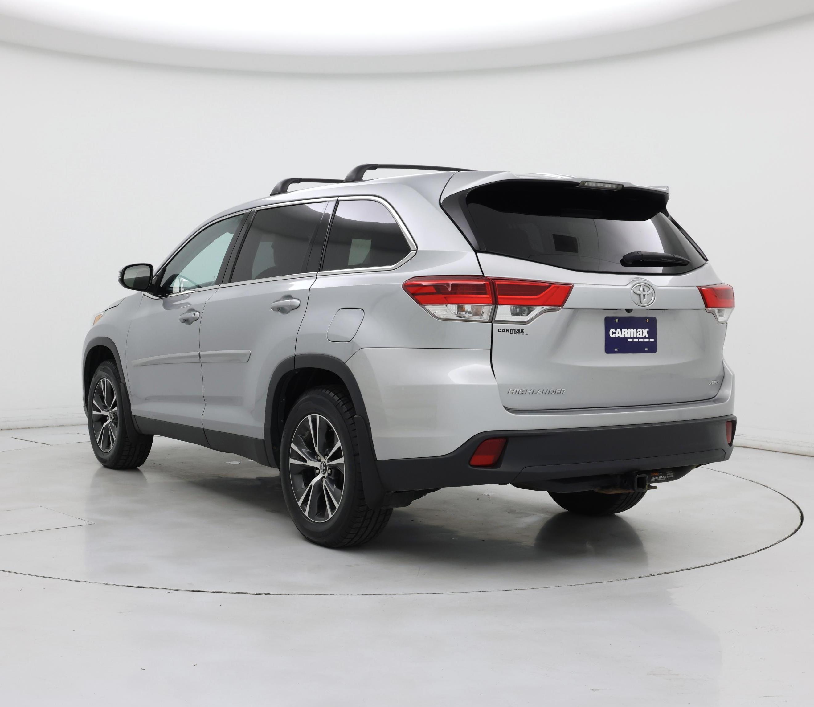 Thumbnail: 2019 Toyota Highlander - 2
