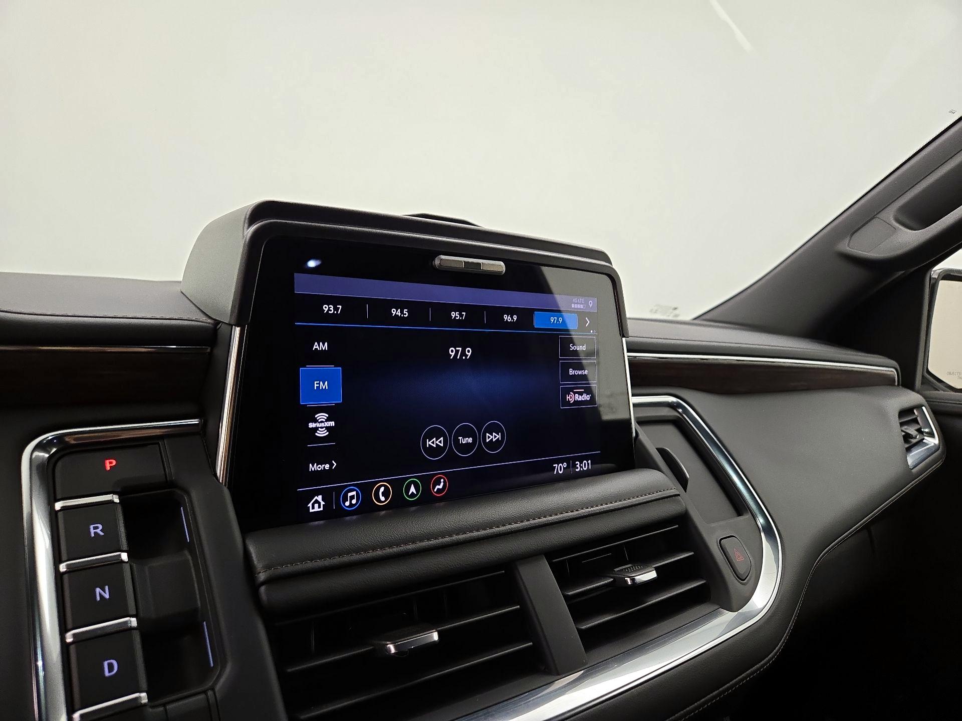 Thumbnail: 2021 Chevrolet Suburban - 16