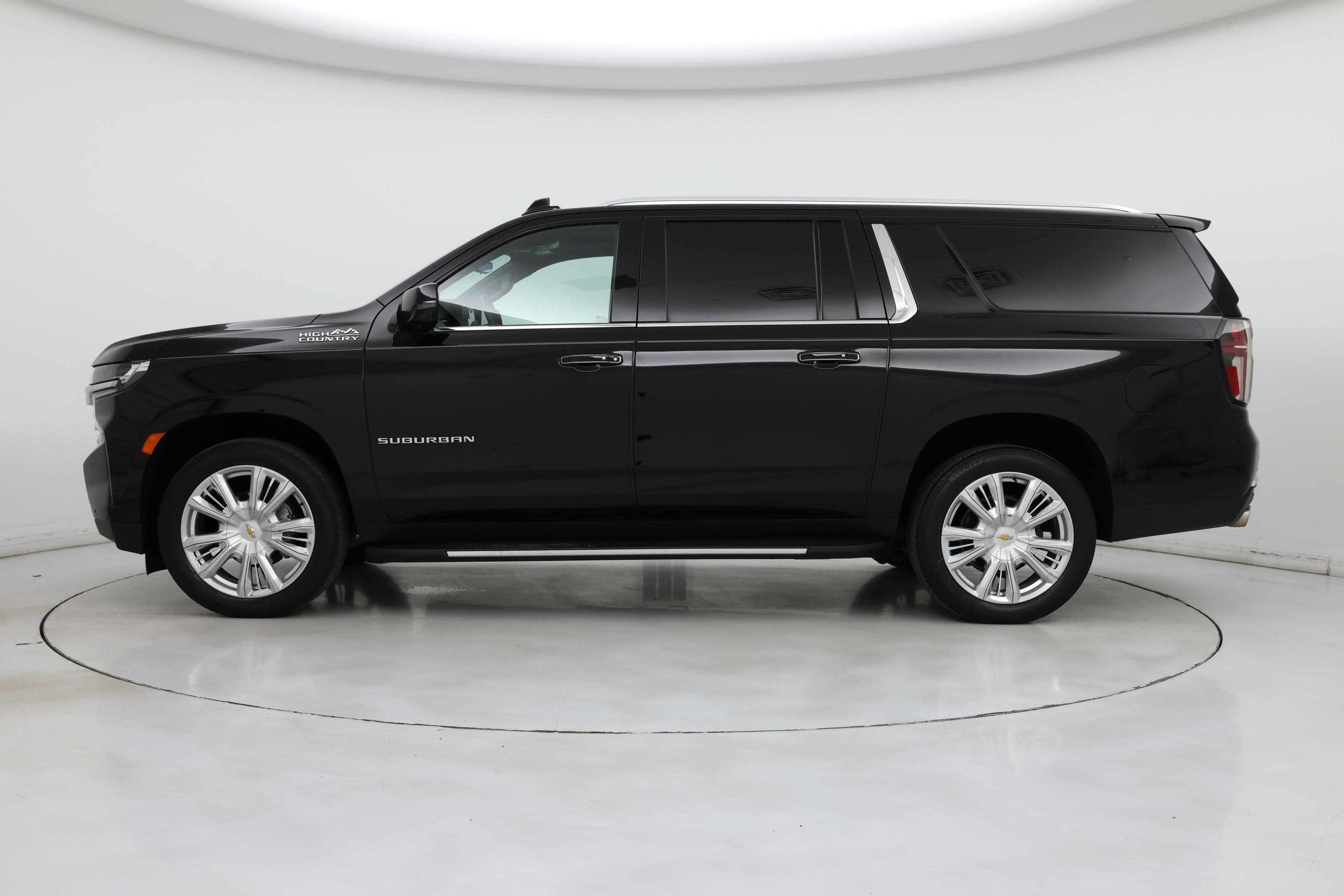 Thumbnail: 2021 Chevrolet Suburban - 3