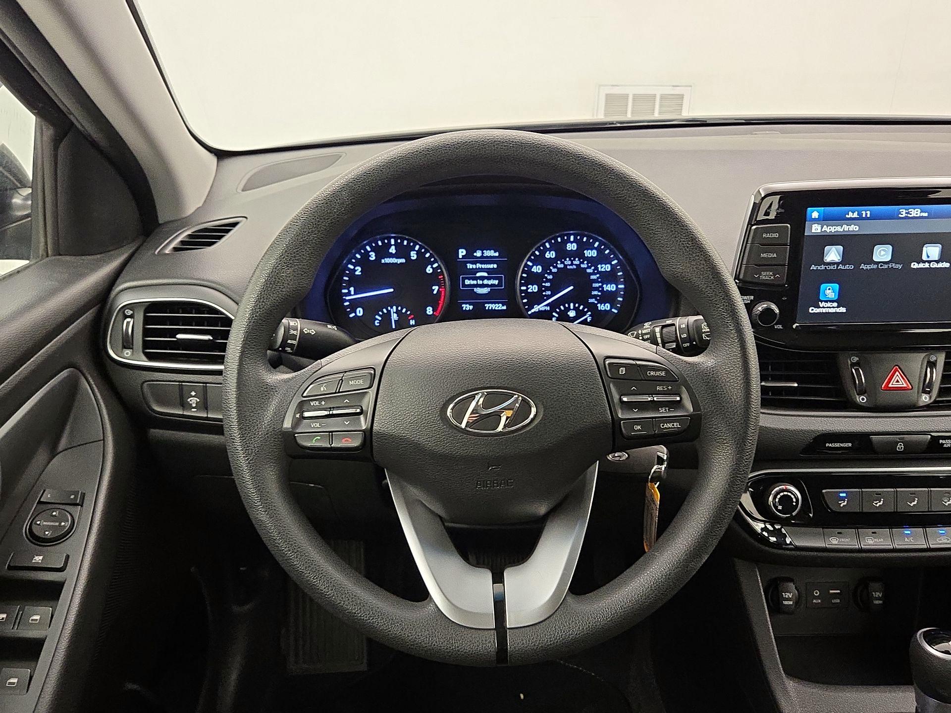 Thumbnail: 2018 Hyundai Elantra - 10