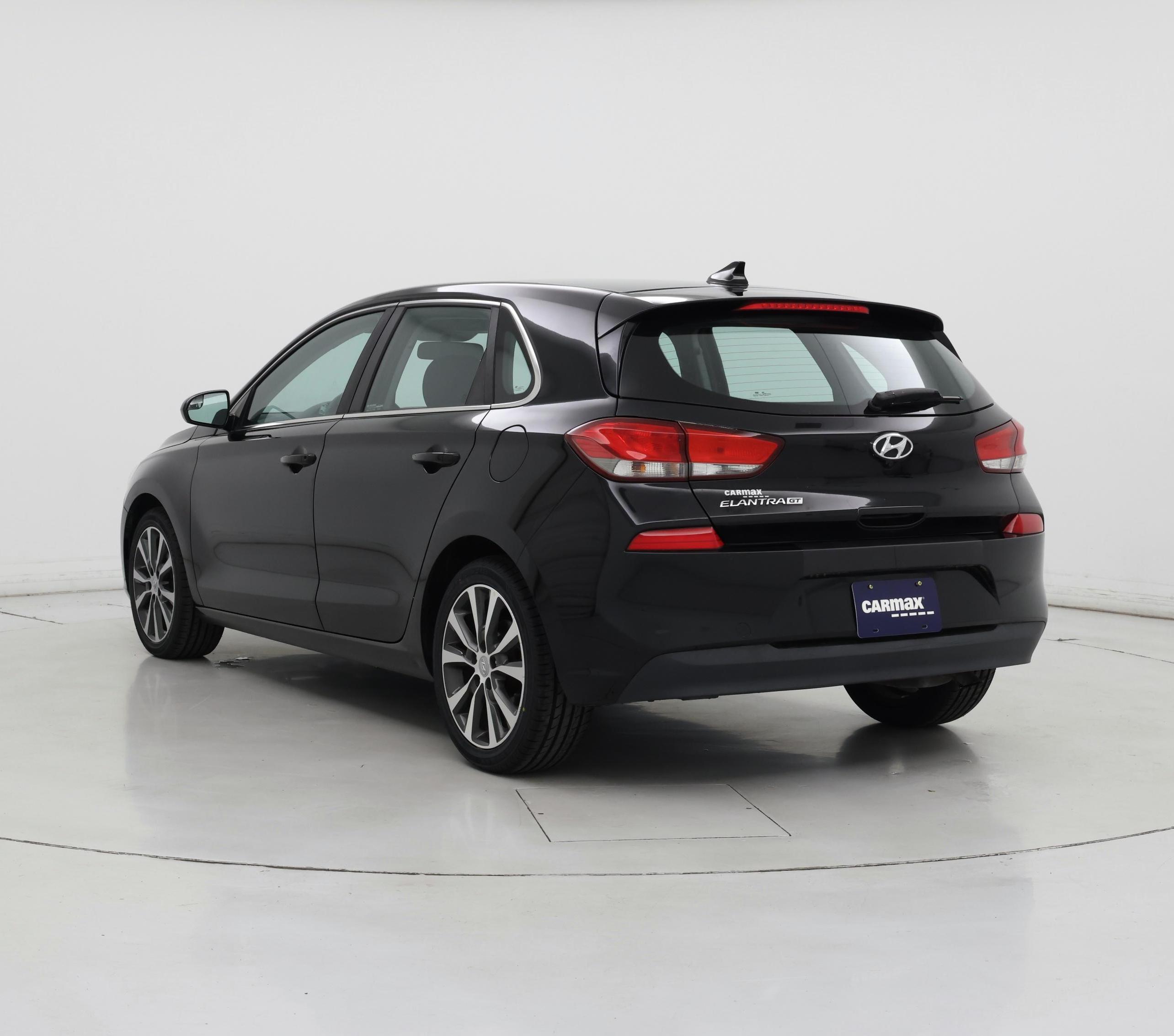 Thumbnail: 2018 Hyundai Elantra - 2
