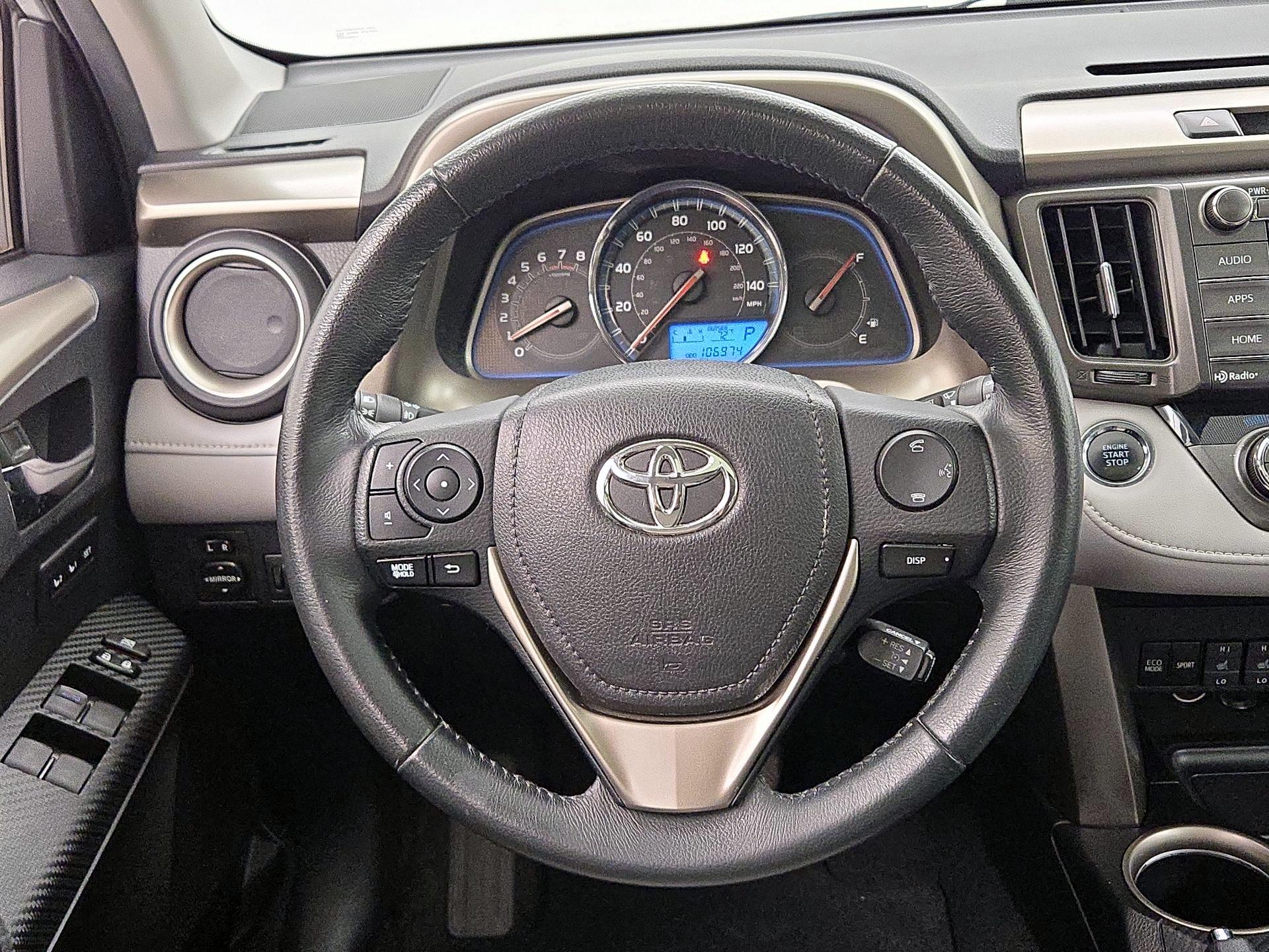 Thumbnail: 2015 Toyota RAV4 - 10
