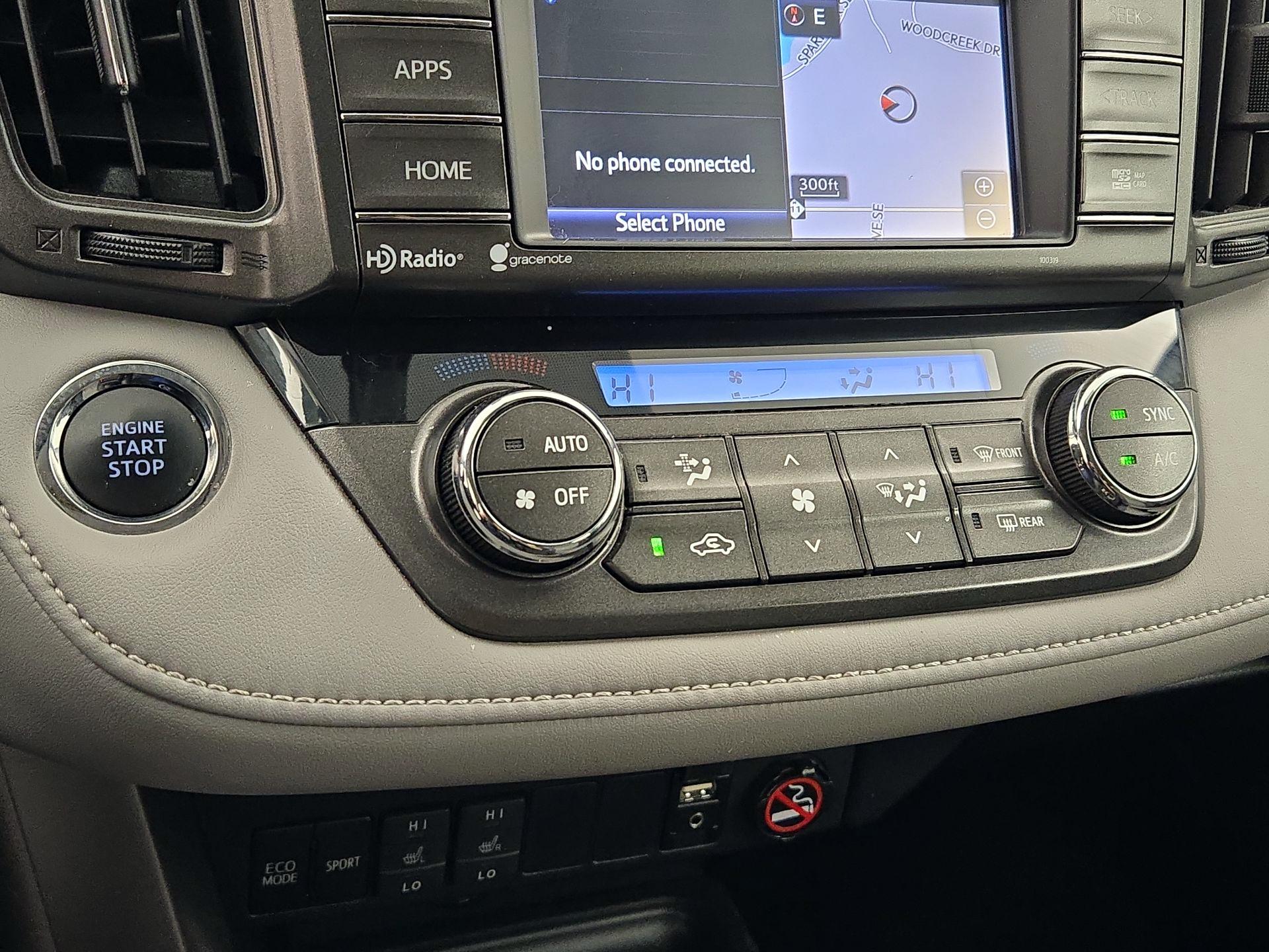 Thumbnail: 2015 Toyota RAV4 - 17