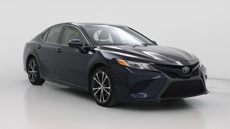 2018 Toyota Camry SE Hero Image
