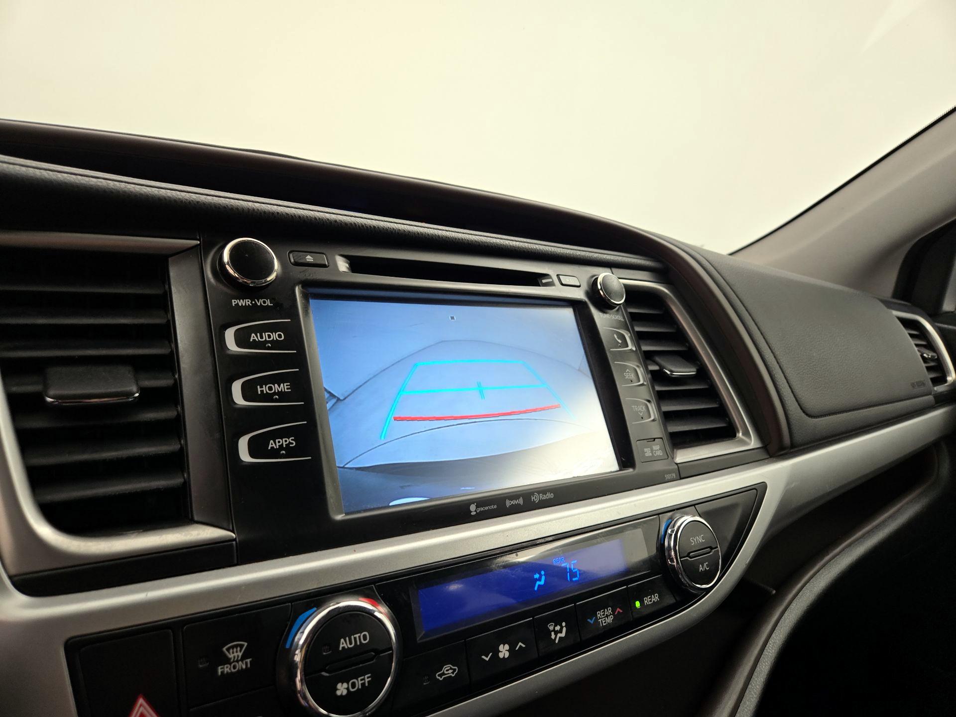 Thumbnail: 2017 Toyota Highlander - 14
