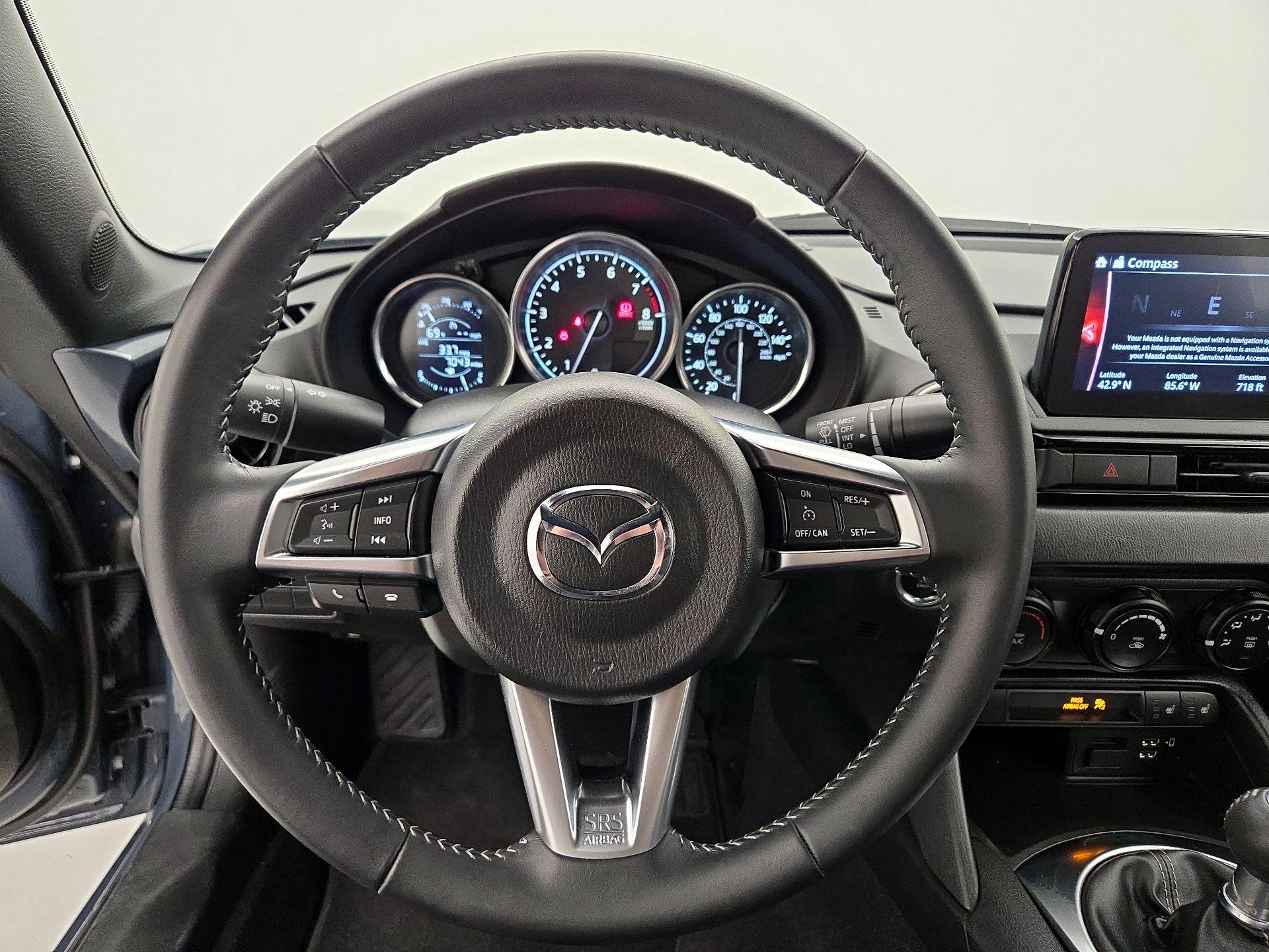 Thumbnail: 2021 Mazda MX-5 Miata - 10