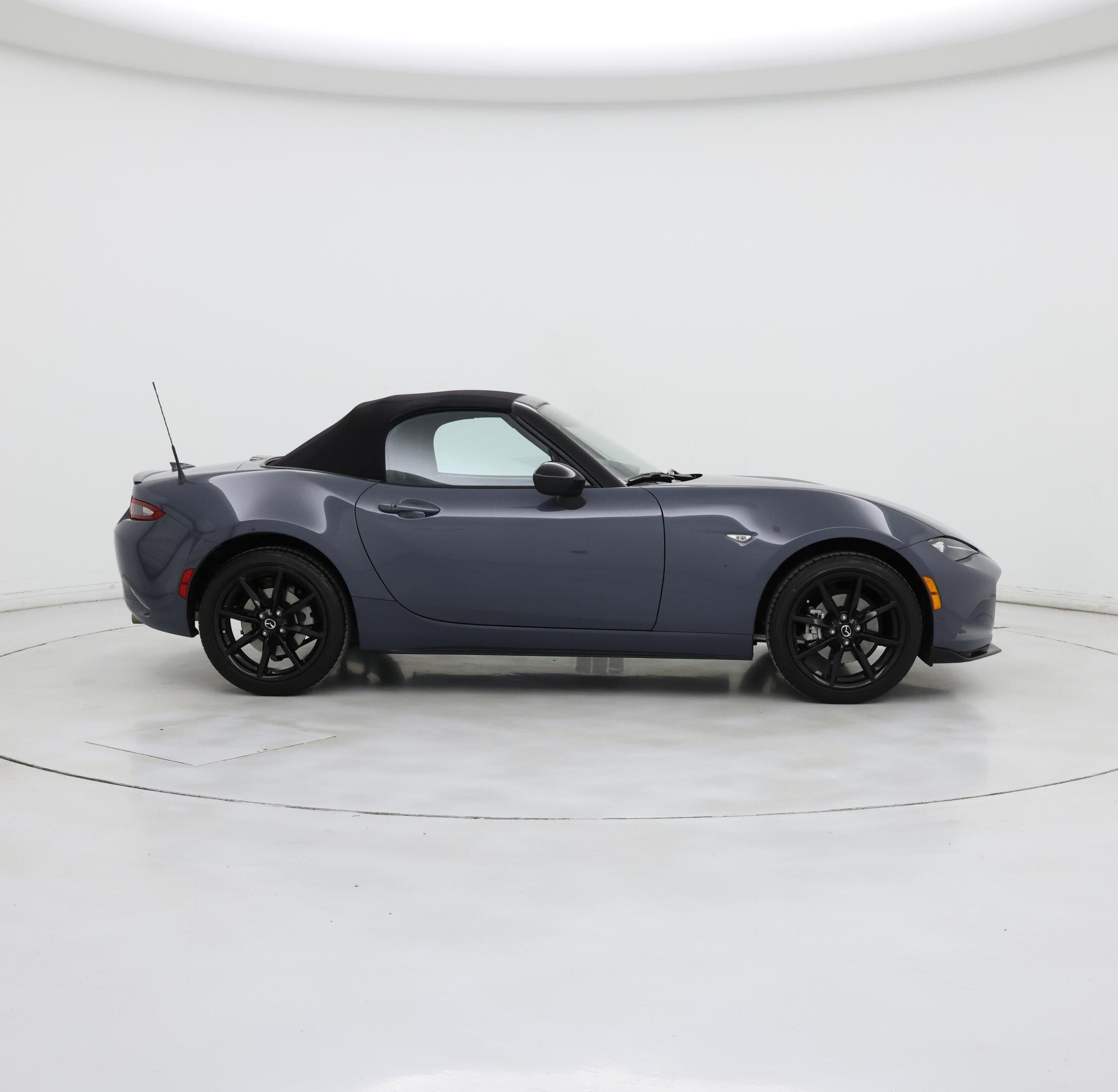 Thumbnail: 2021 Mazda MX-5 Miata - 7