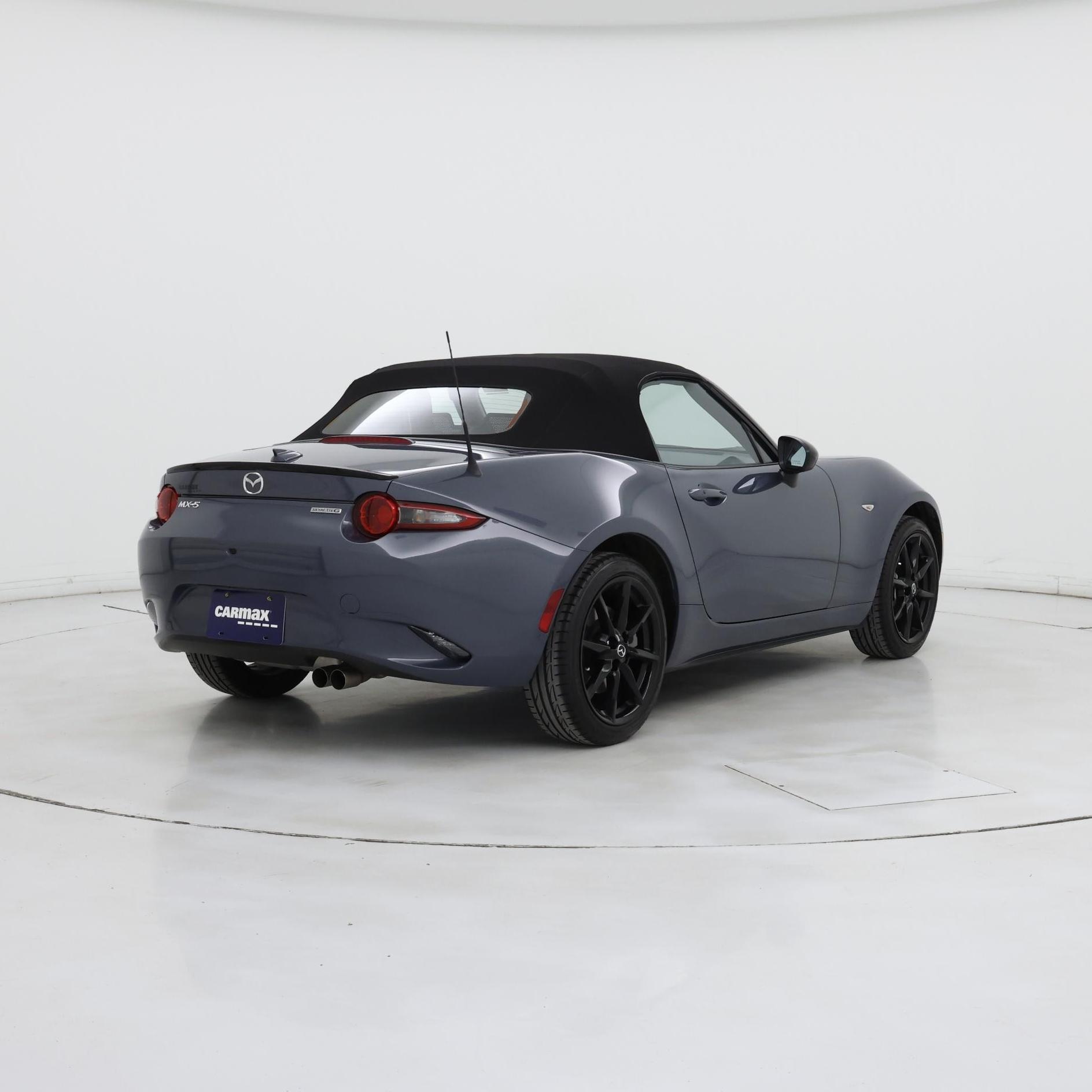 Thumbnail: 2021 Mazda MX-5 Miata - 8