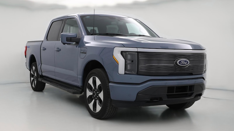 2023 Ford F-150 Lightning Platinum Hero Image