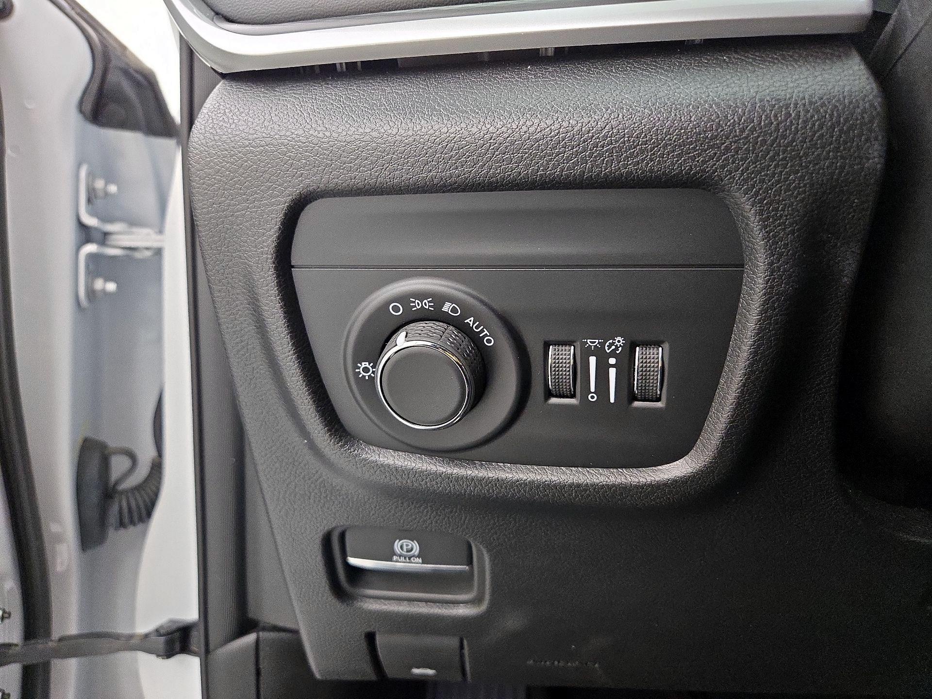 Thumbnail: 2023 Jeep Grand Cherokee - 13