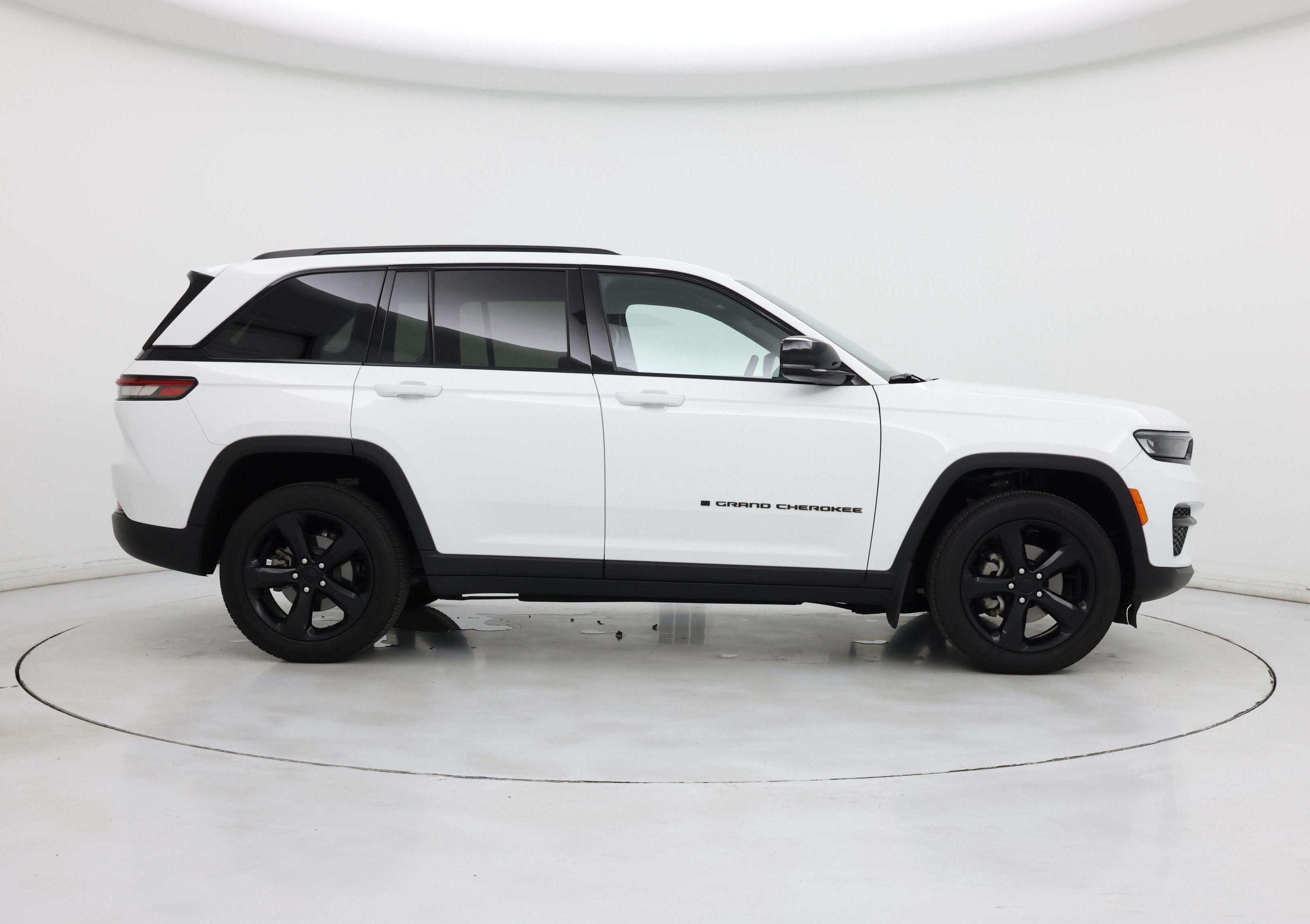 Thumbnail: 2023 Jeep Grand Cherokee - 7