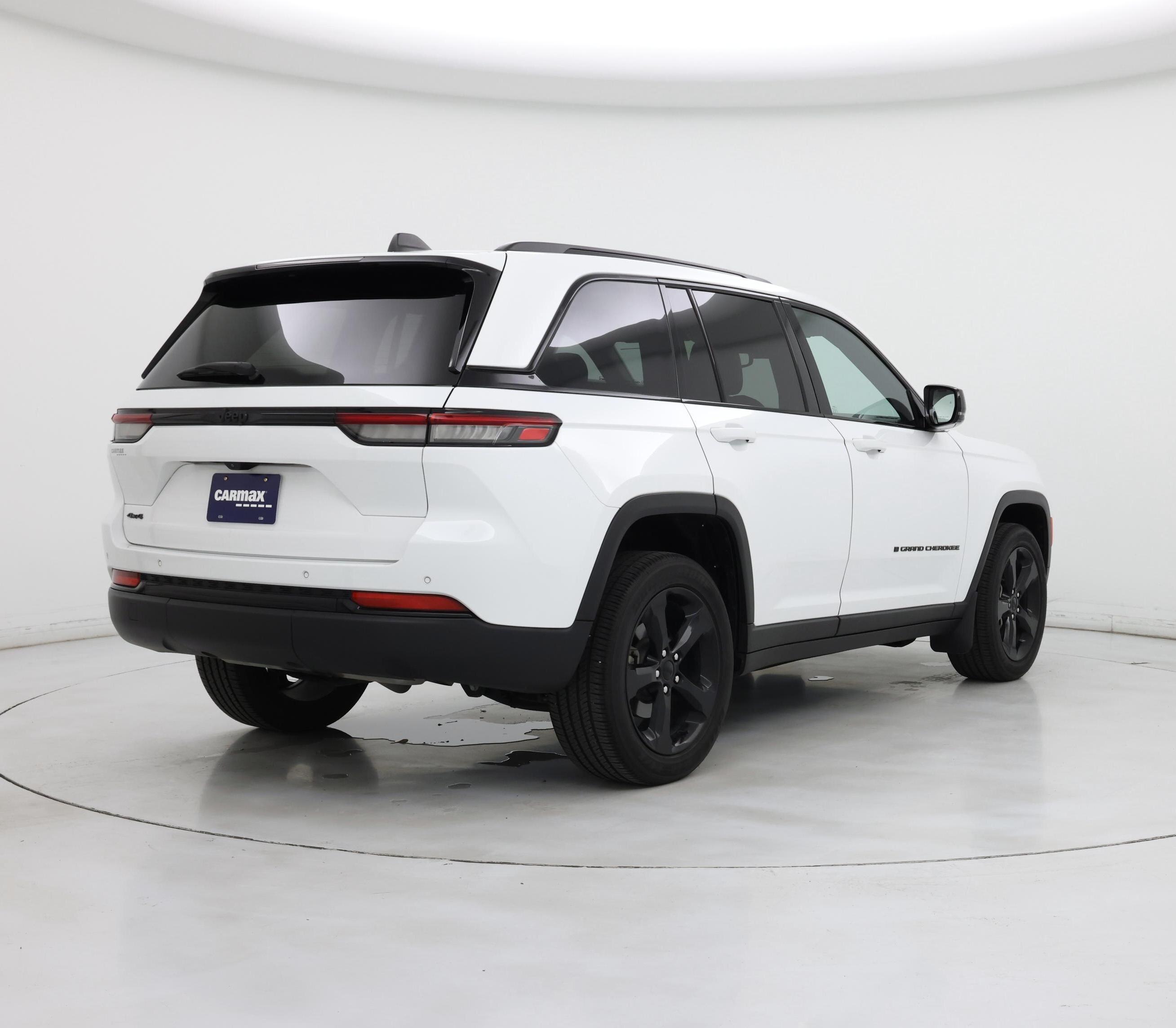 Thumbnail: 2023 Jeep Grand Cherokee - 8