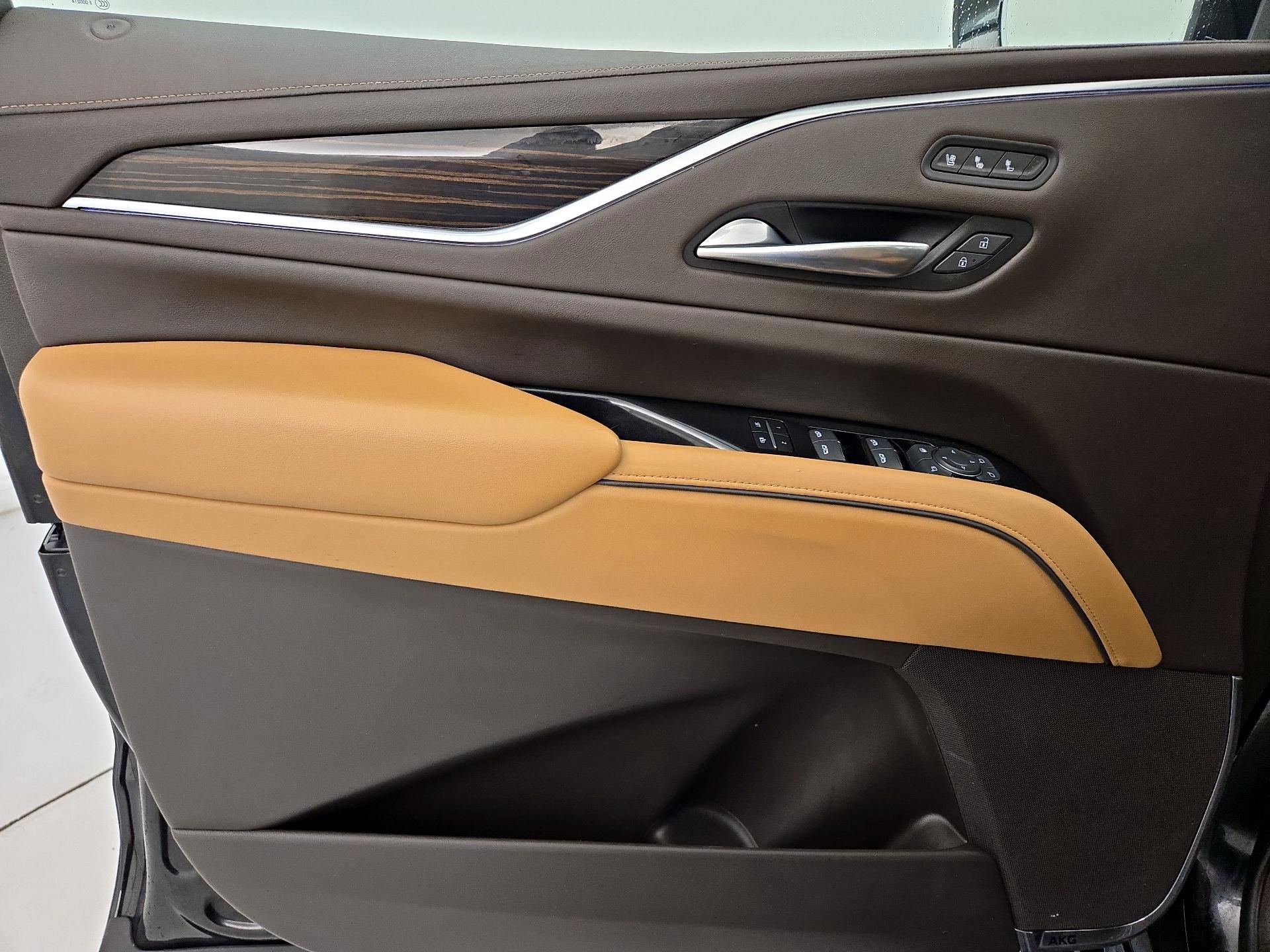 Thumbnail: 2022 Cadillac Escalade - 12