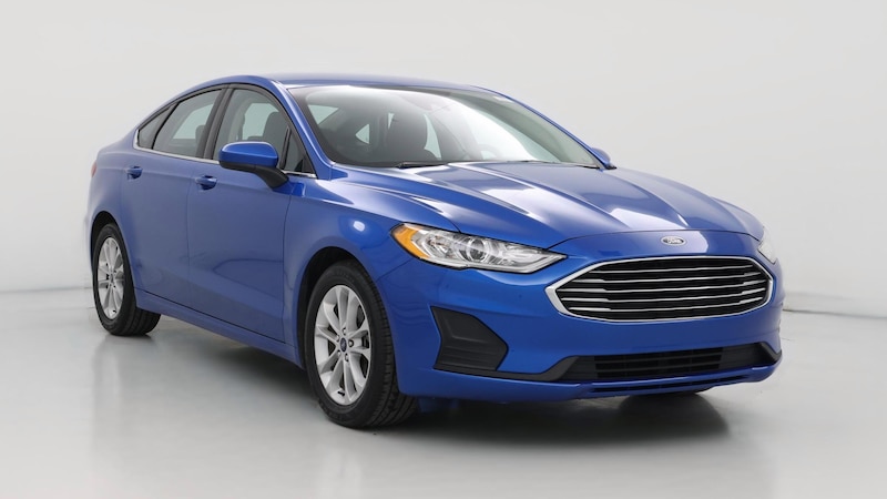 2020 Ford Fusion SE Hero Image