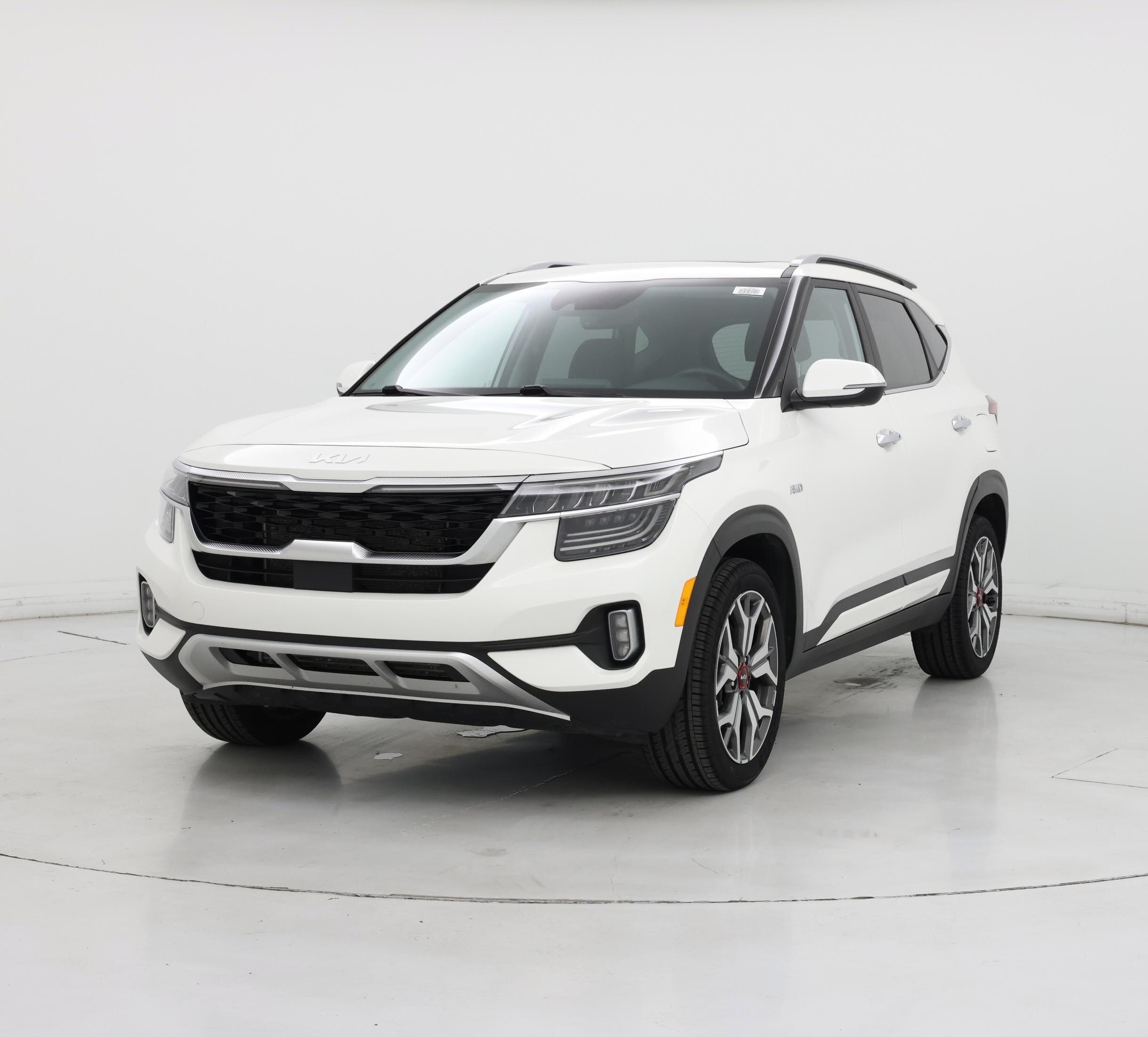 Thumbnail: 2023 Kia Seltos - 4