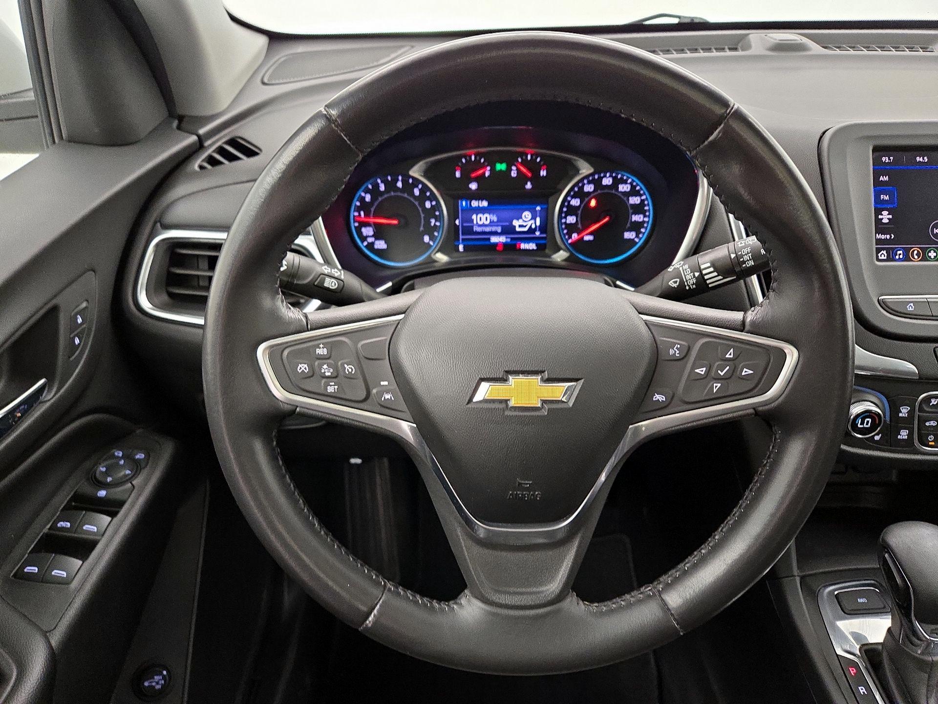 Thumbnail: 2022 Chevrolet Equinox - 10