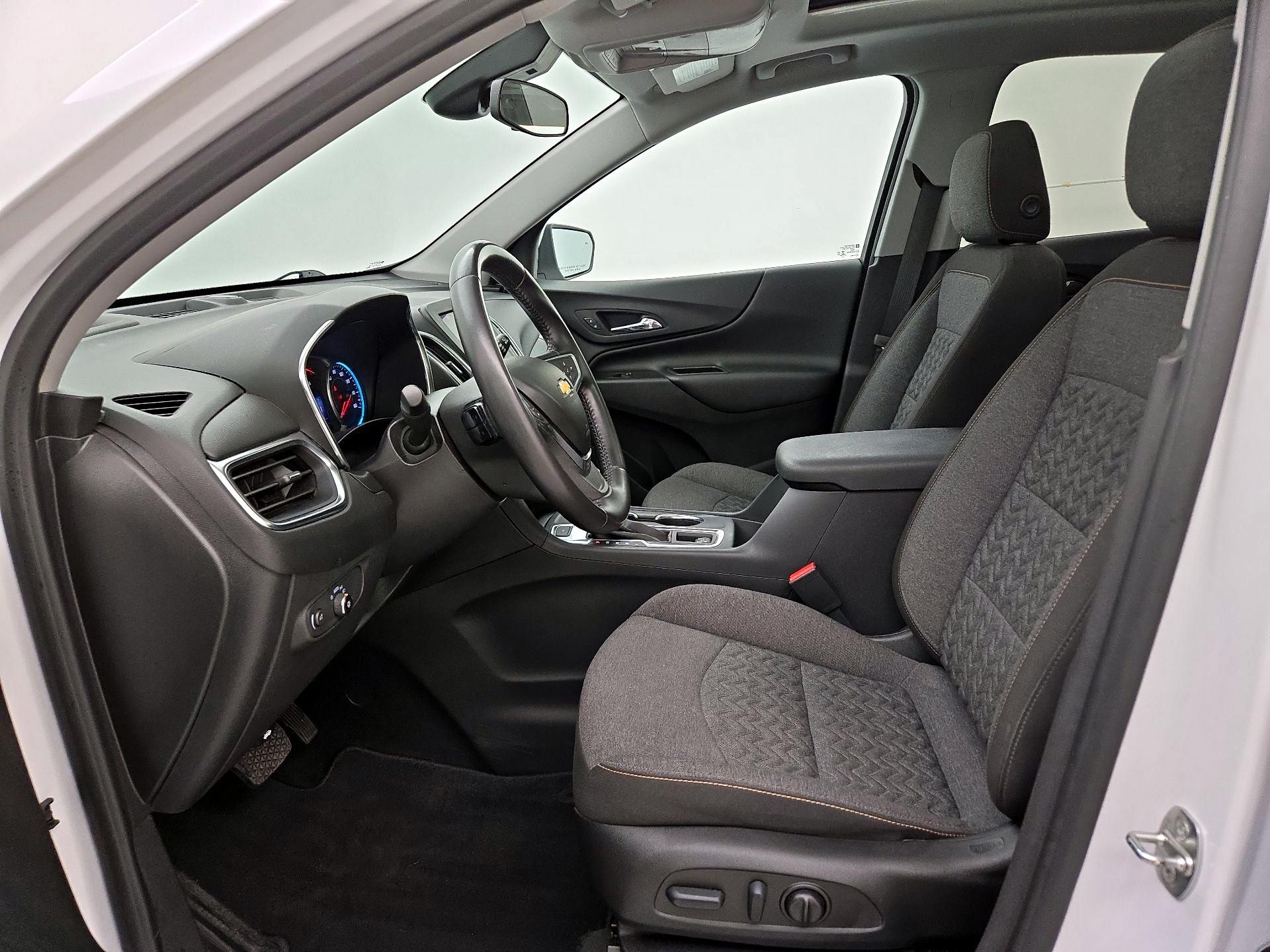 Thumbnail: 2022 Chevrolet Equinox - 11