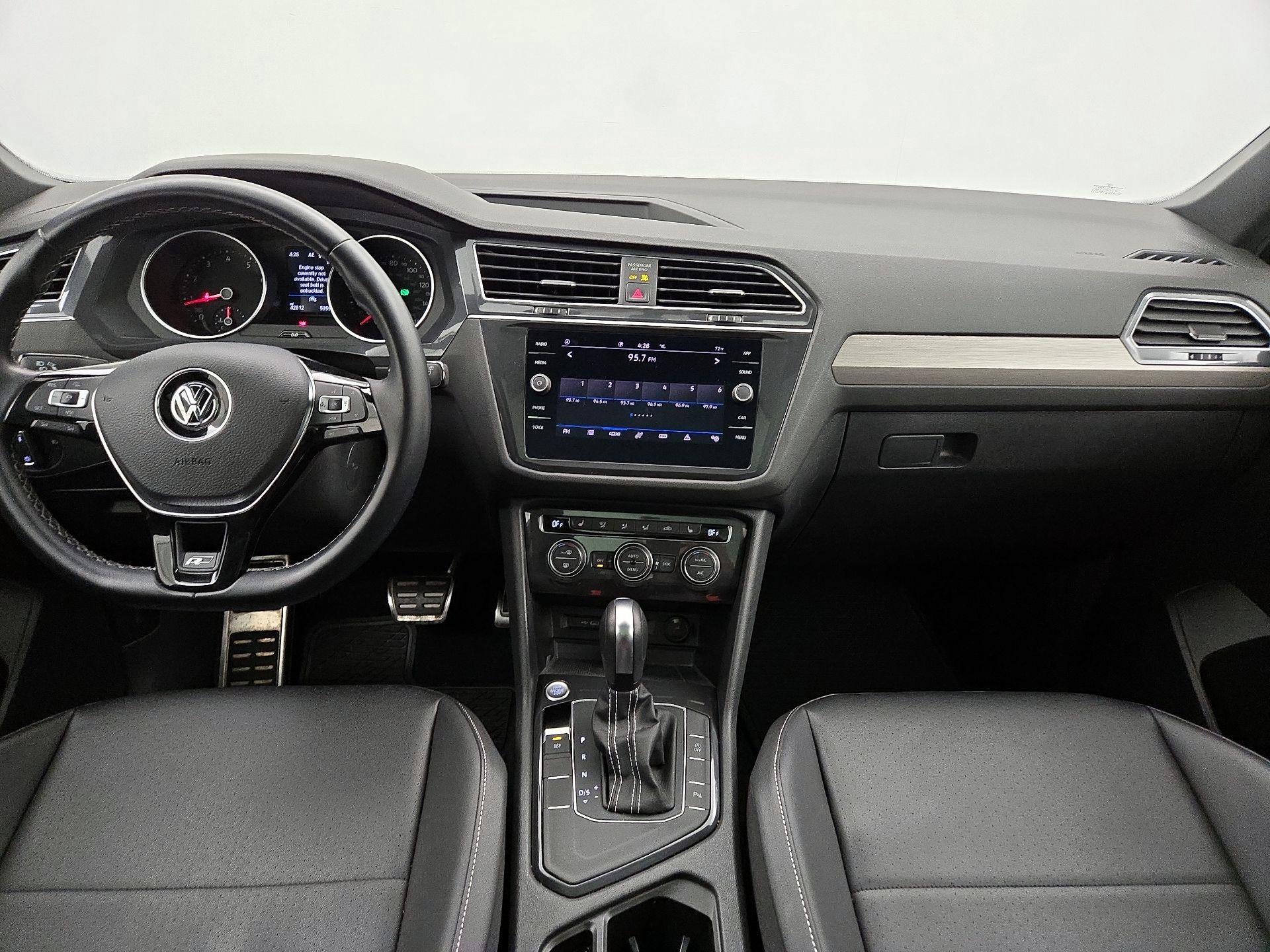 Thumbnail: 2021 Volkswagen Tiguan - 9