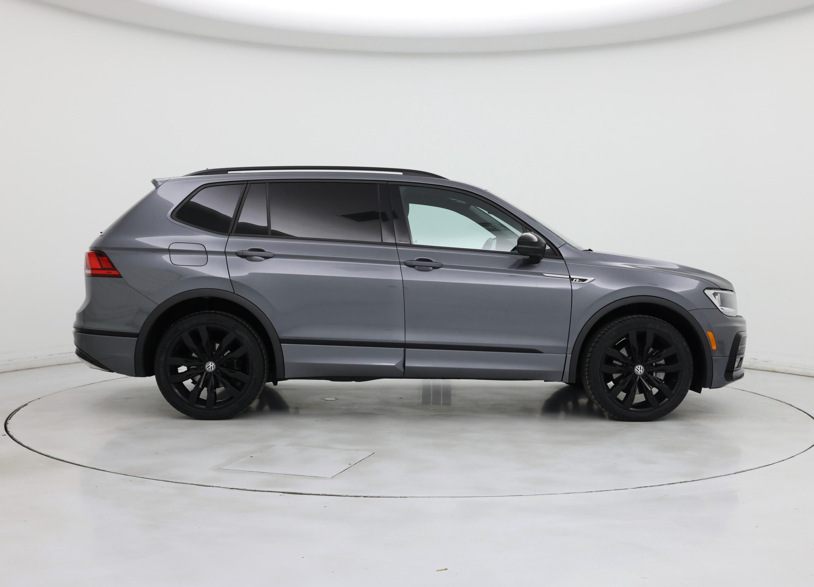 Thumbnail: 2021 Volkswagen Tiguan - 7