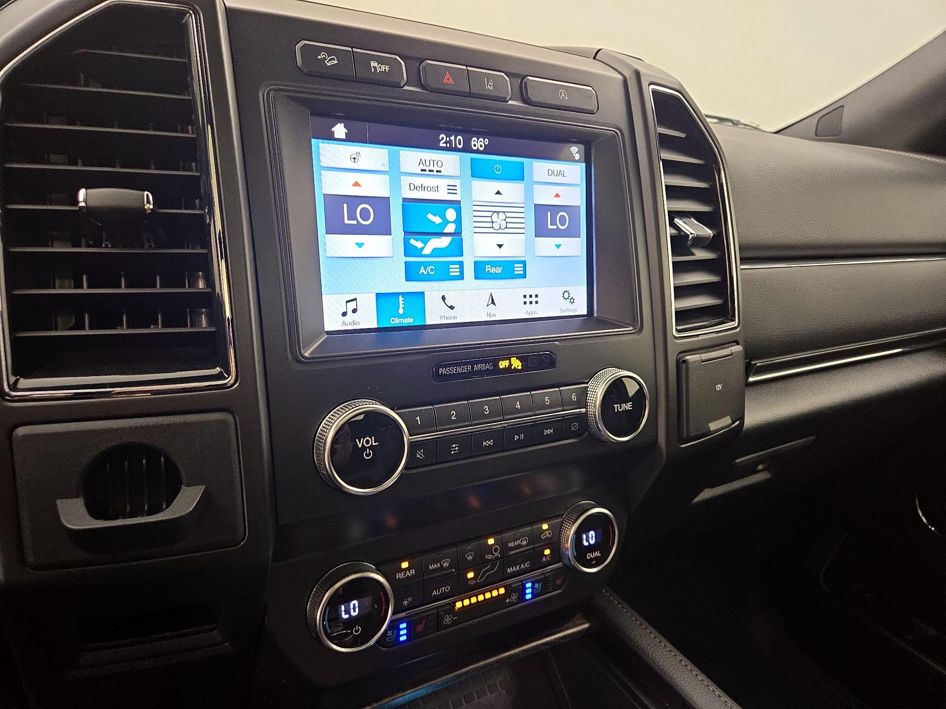 Thumbnail: 2019 Ford Expedition - 15