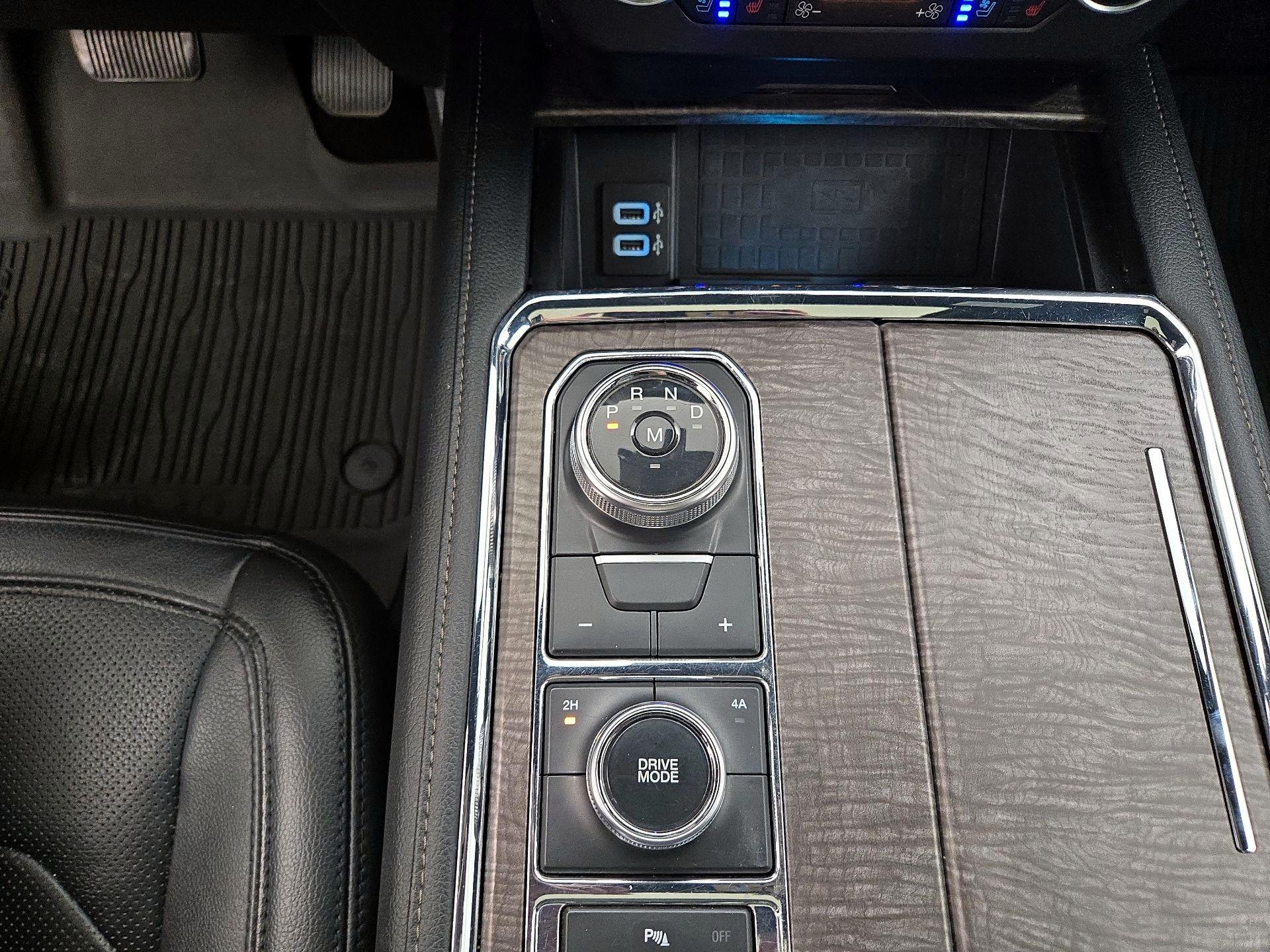 Thumbnail: 2019 Ford Expedition - 16