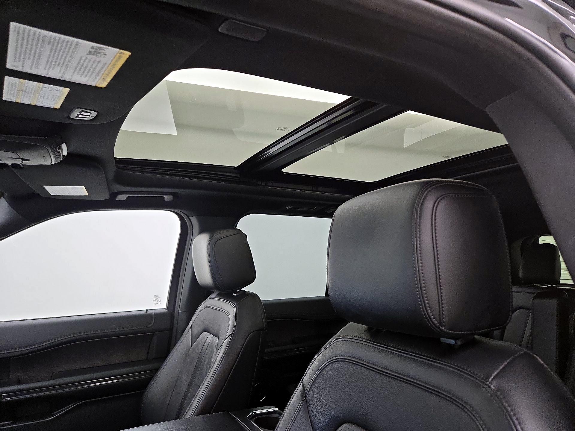 Thumbnail: 2019 Ford Expedition - 18