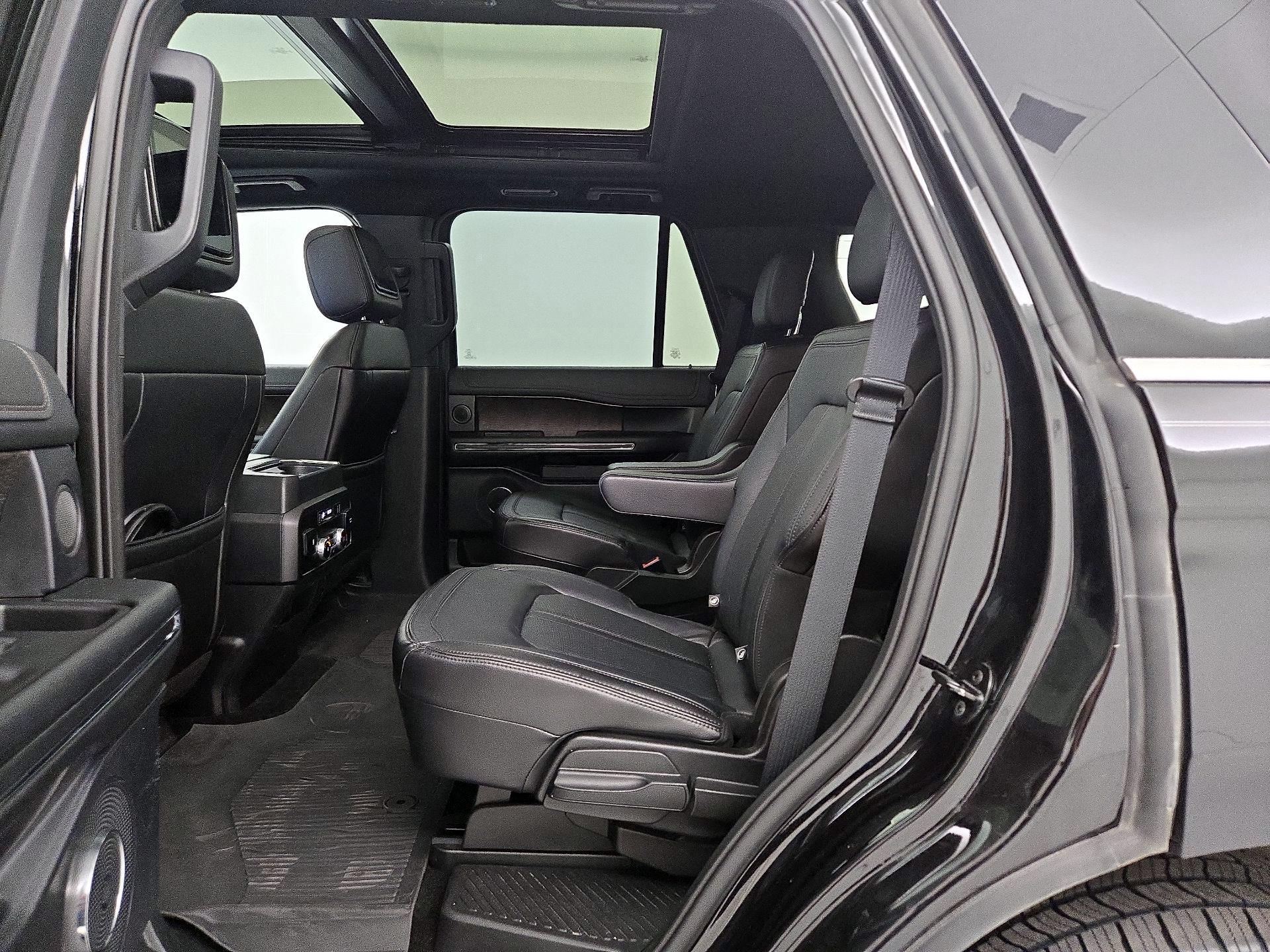 Thumbnail: 2019 Ford Expedition - 19