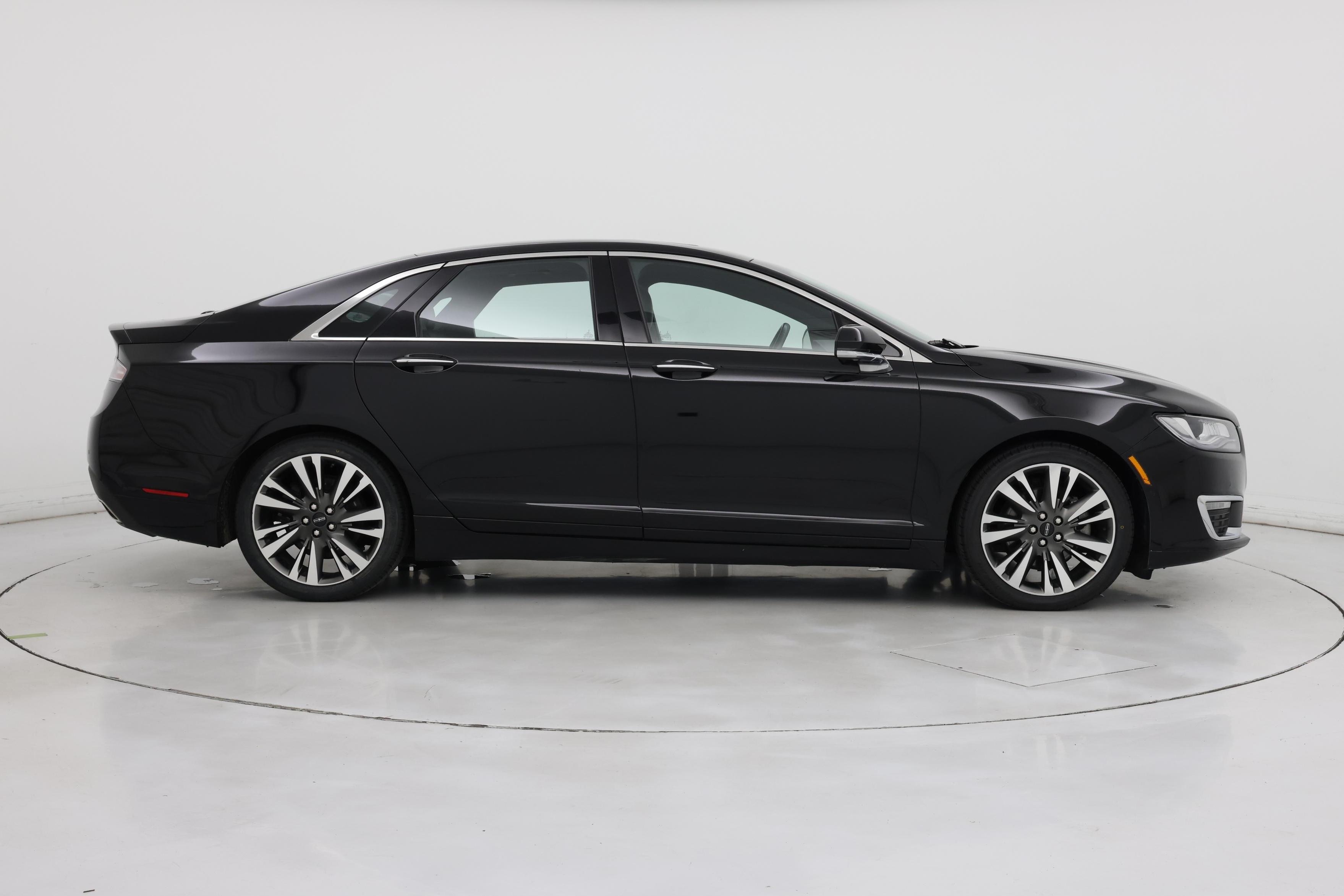Thumbnail: 2019 Lincoln MKZ - 7