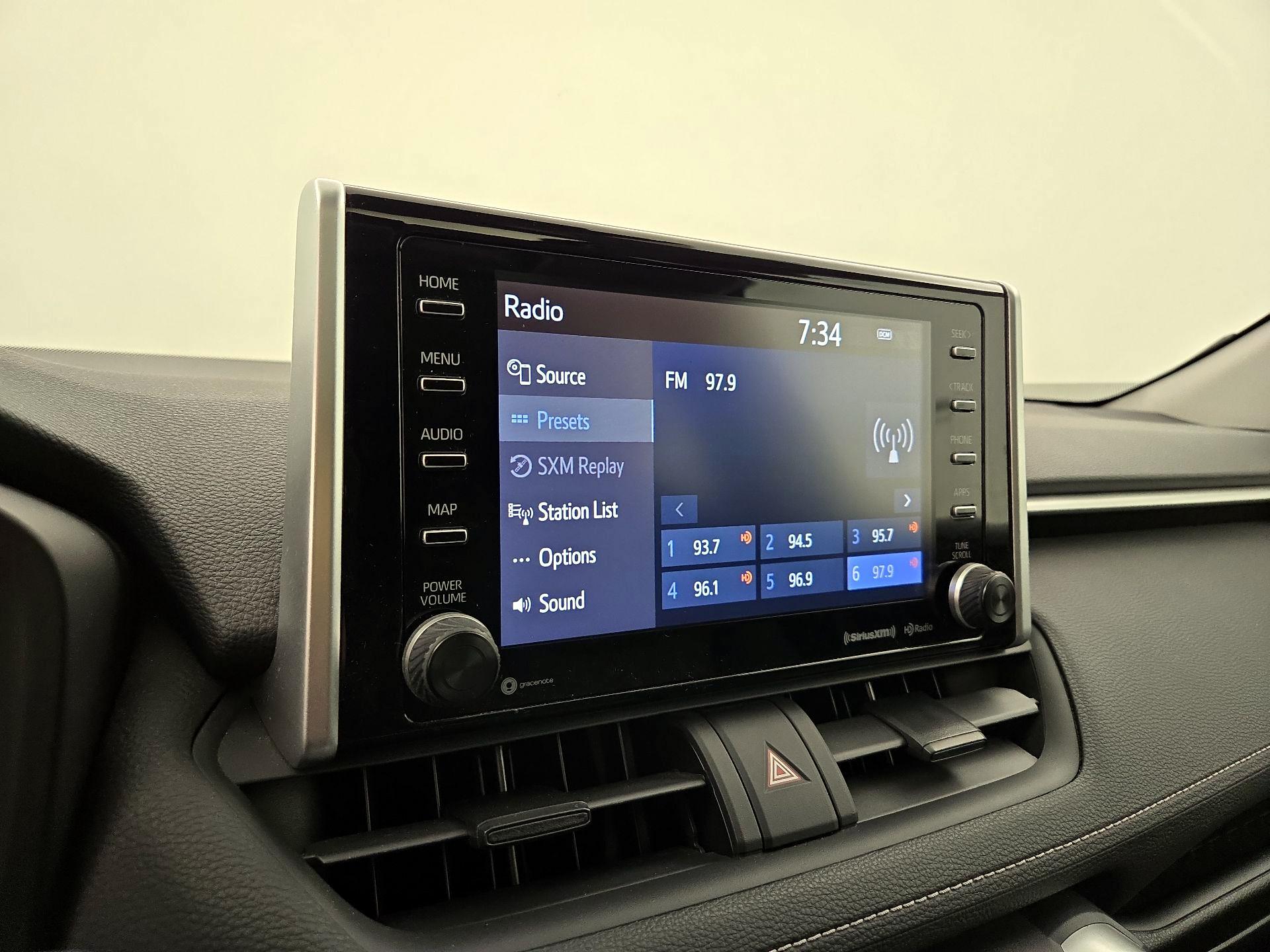 Thumbnail: 2019 Toyota RAV4 - 15