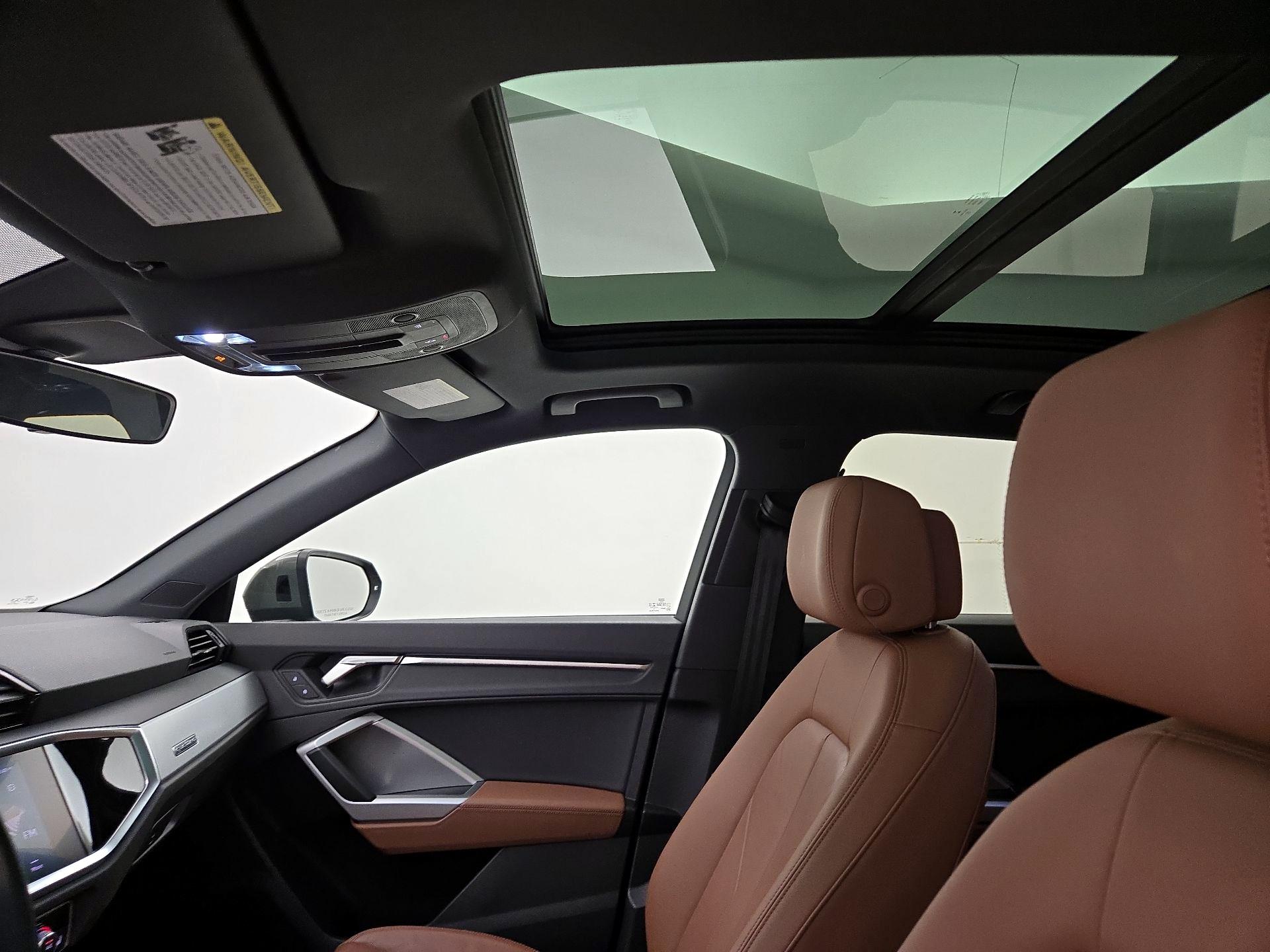 Thumbnail: 2020 Audi Q3 - 19