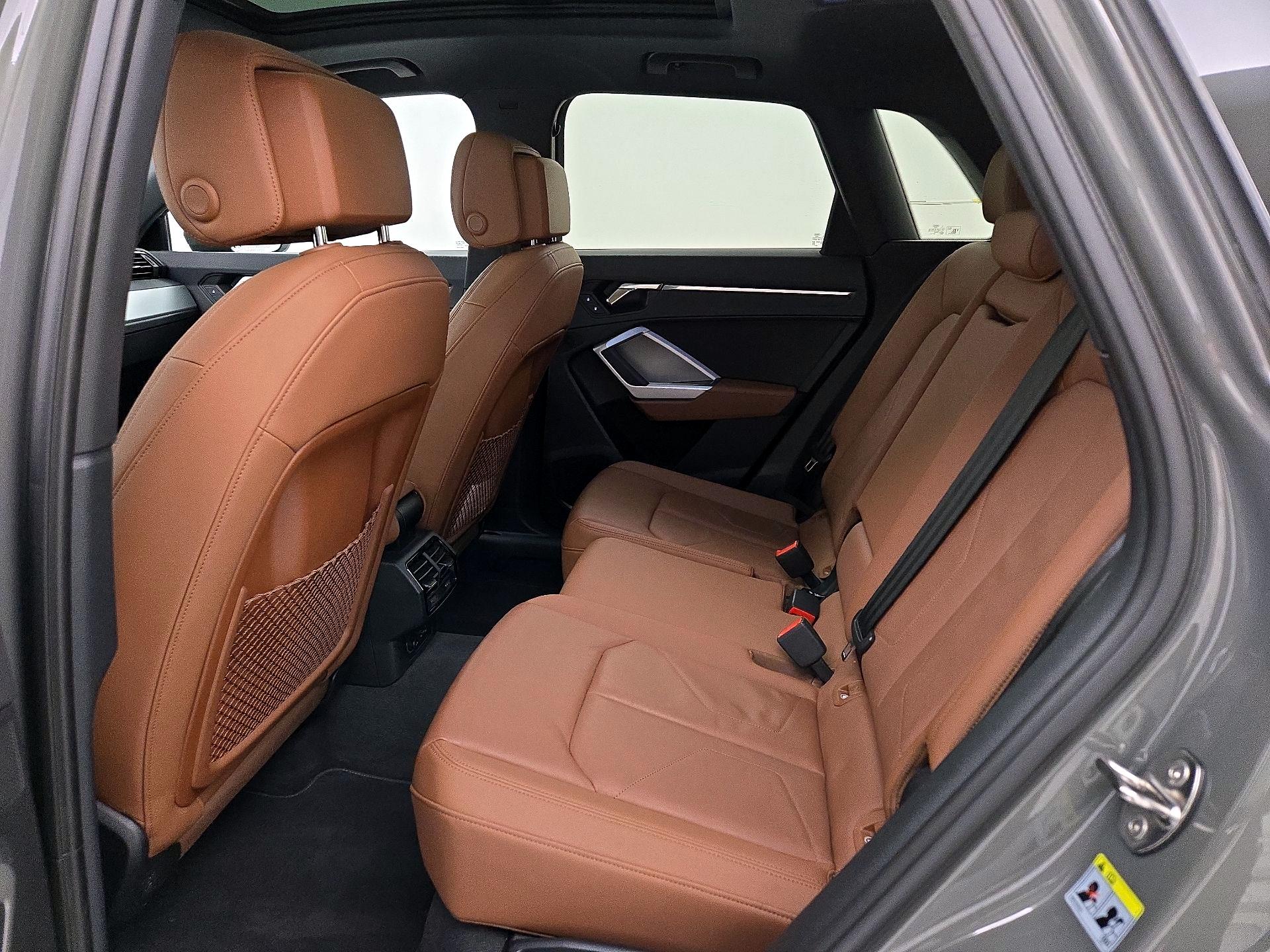 Thumbnail: 2020 Audi Q3 - 20