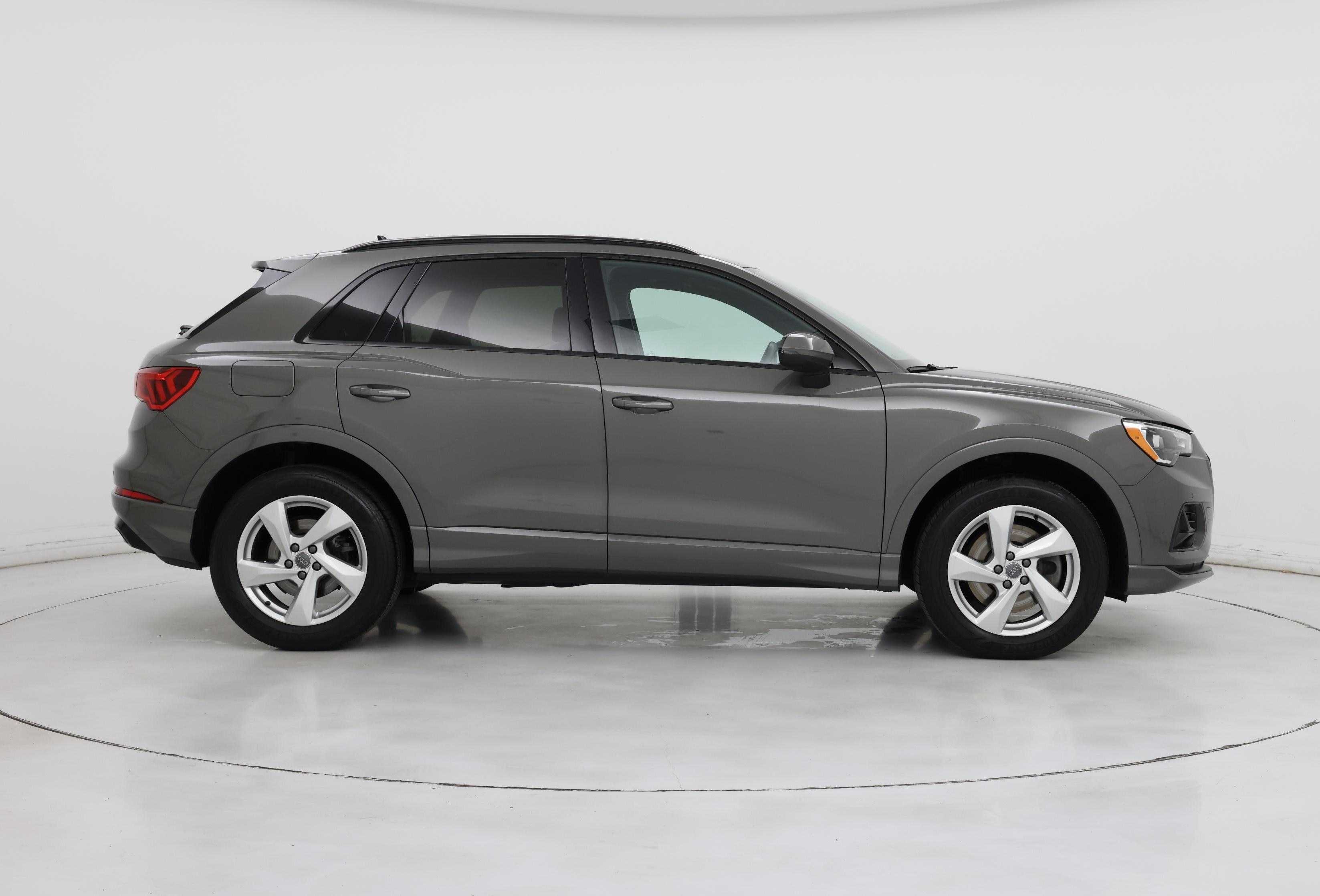 Thumbnail: 2020 Audi Q3 - 7
