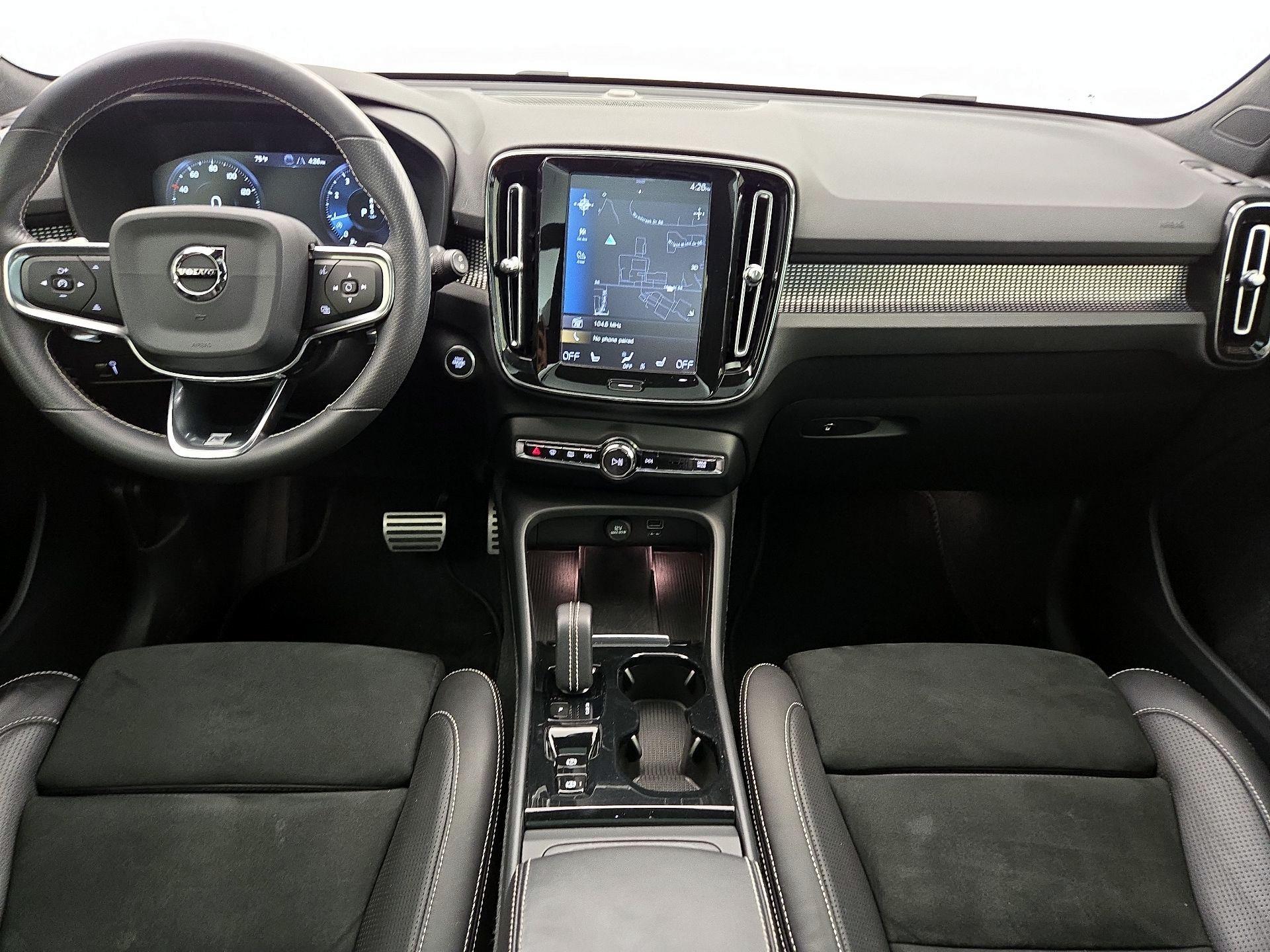 Thumbnail: 2019 Volvo XC40 - 9
