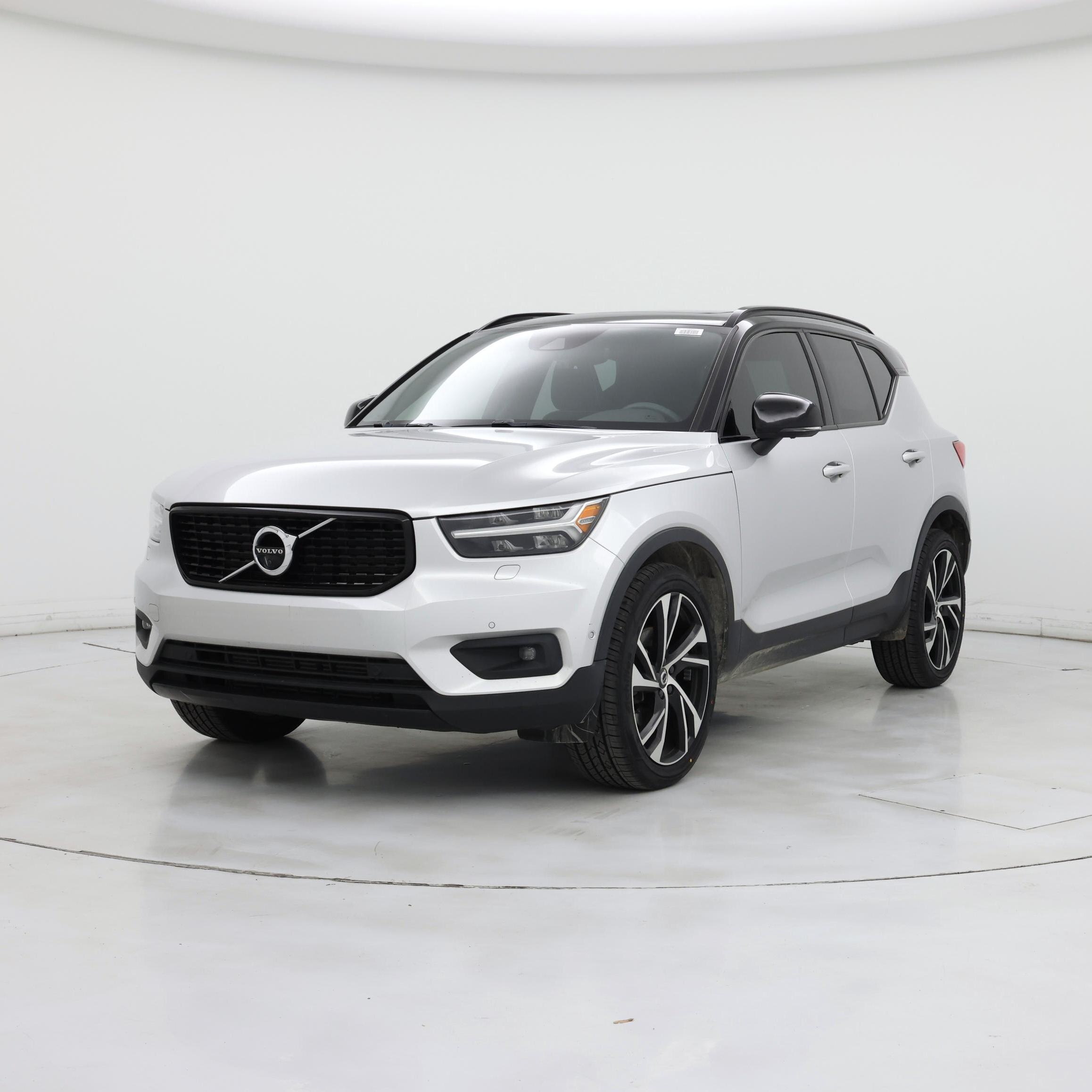 Thumbnail: 2019 Volvo XC40 - 4