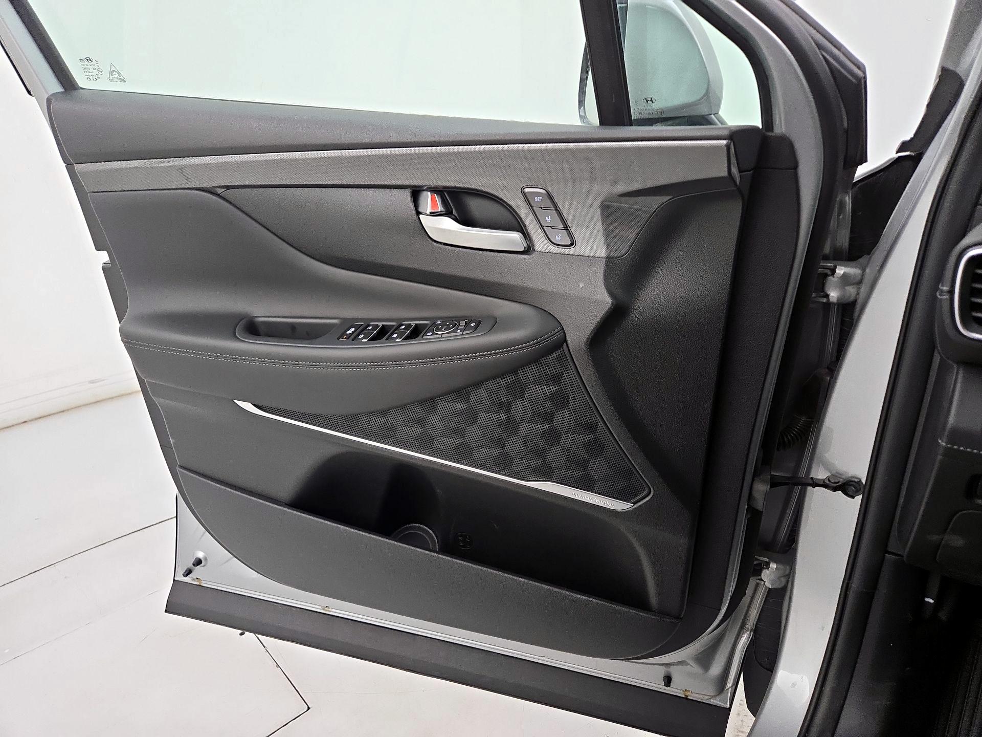 Thumbnail: 2023 Hyundai Santa Fe - 12