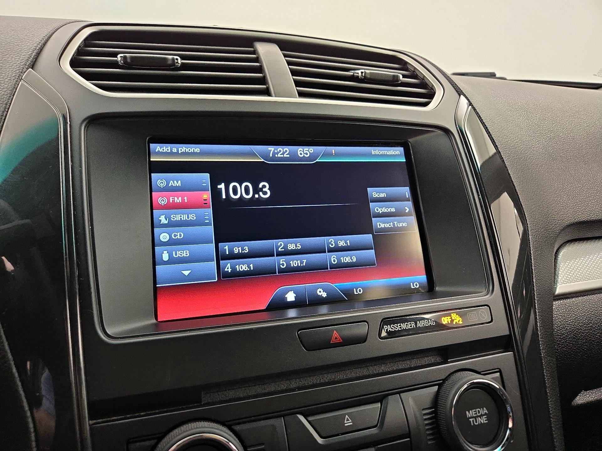 Thumbnail: 2016 Ford Explorer - 15